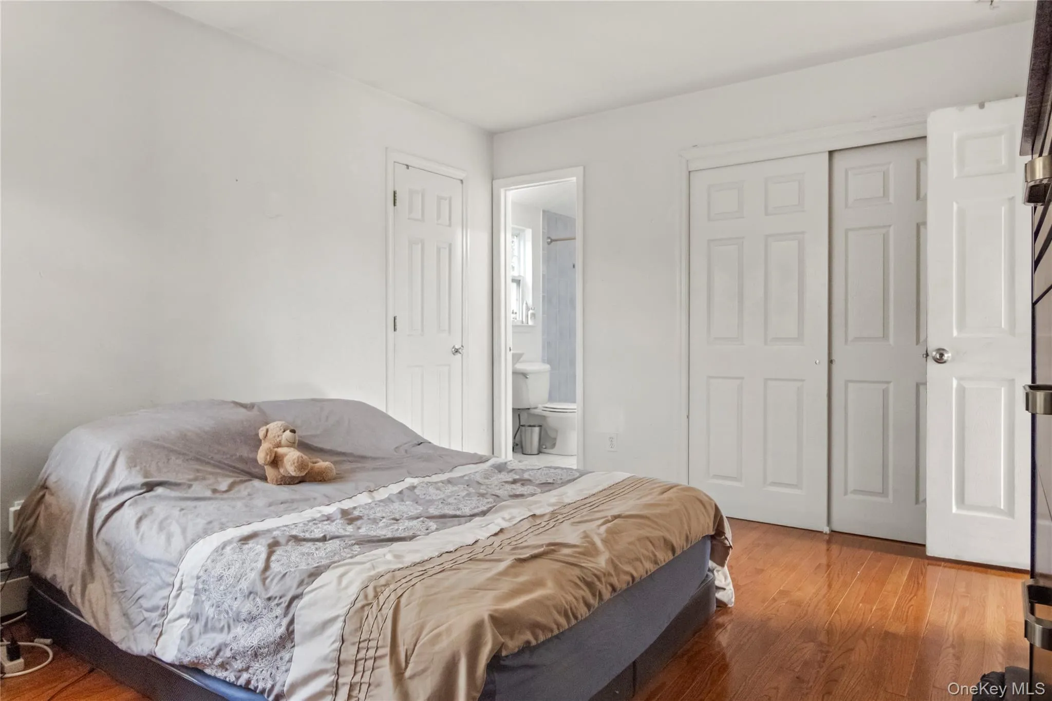 1056 Arthur Street, Hempstead, NY, 6 Bedrooms Bedrooms, 12 Rooms Rooms,3 BathroomsBathrooms,Residential,For Rent,Arthur,0,1052934 1056 Arthur Street, Hempstead, NY, 6 Bedrooms Bedrooms, 12 Rooms Rooms,3 BathroomsBathrooms,Residential,For Rent,Arthur,0,1052934