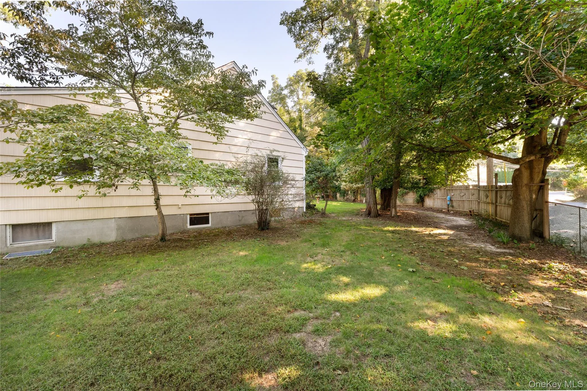 4 Acacia Road, Brookhaven, NY, 3 Bedrooms Bedrooms, 6 Rooms Rooms,3 BathroomsBathrooms,Residential,For Rent,Acacia,0,1052935 4 Acacia Road, Brookhaven, NY, 3 Bedrooms Bedrooms, 6 Rooms Rooms,3 BathroomsBathrooms,Residential,For Rent,Acacia,0,1052935