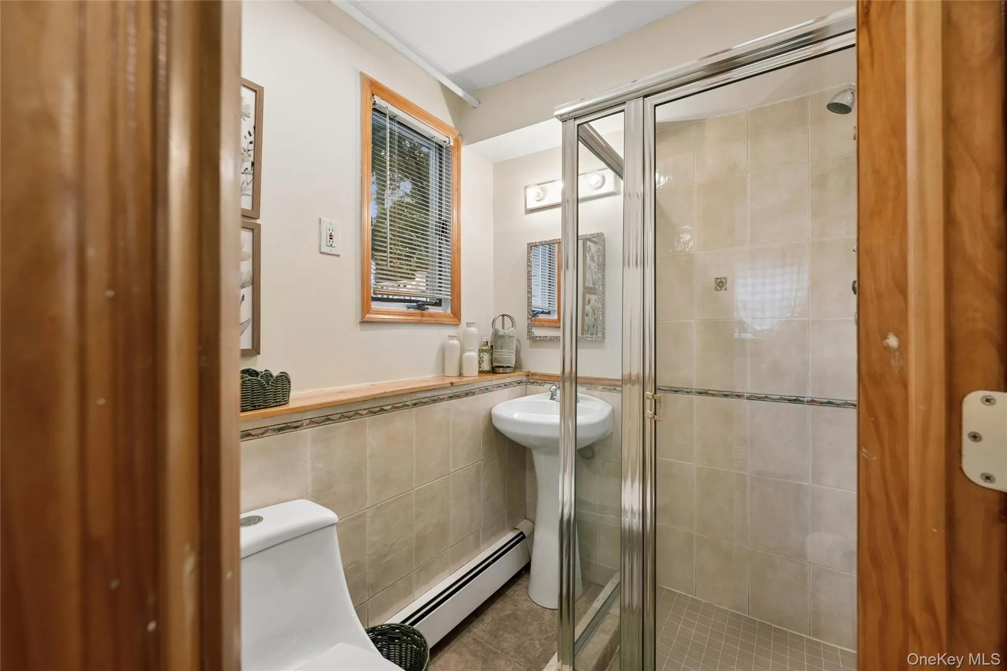 21 Edgewood, Oyster Bay, NY, 4 Bedrooms Bedrooms, 7 Rooms Rooms,3 BathroomsBathrooms,Residential,For Rent,Edgewood,0,1052936 21 Edgewood, Oyster Bay, NY, 4 Bedrooms Bedrooms, 7 Rooms Rooms,3 BathroomsBathrooms,Residential,For Rent,Edgewood,0,1052936