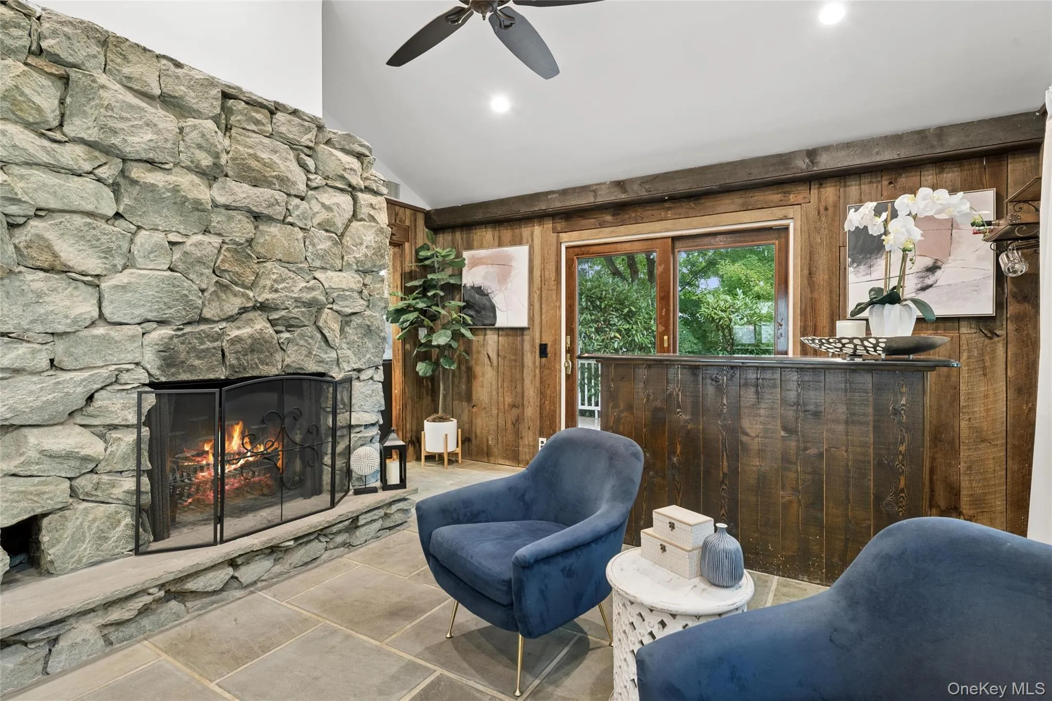 21 Edgewood, Oyster Bay, NY, 4 Bedrooms Bedrooms, 7 Rooms Rooms,3 BathroomsBathrooms,Residential,For Rent,Edgewood,0,1052936 21 Edgewood, Oyster Bay, NY, 4 Bedrooms Bedrooms, 7 Rooms Rooms,3 BathroomsBathrooms,Residential,For Rent,Edgewood,0,1052936