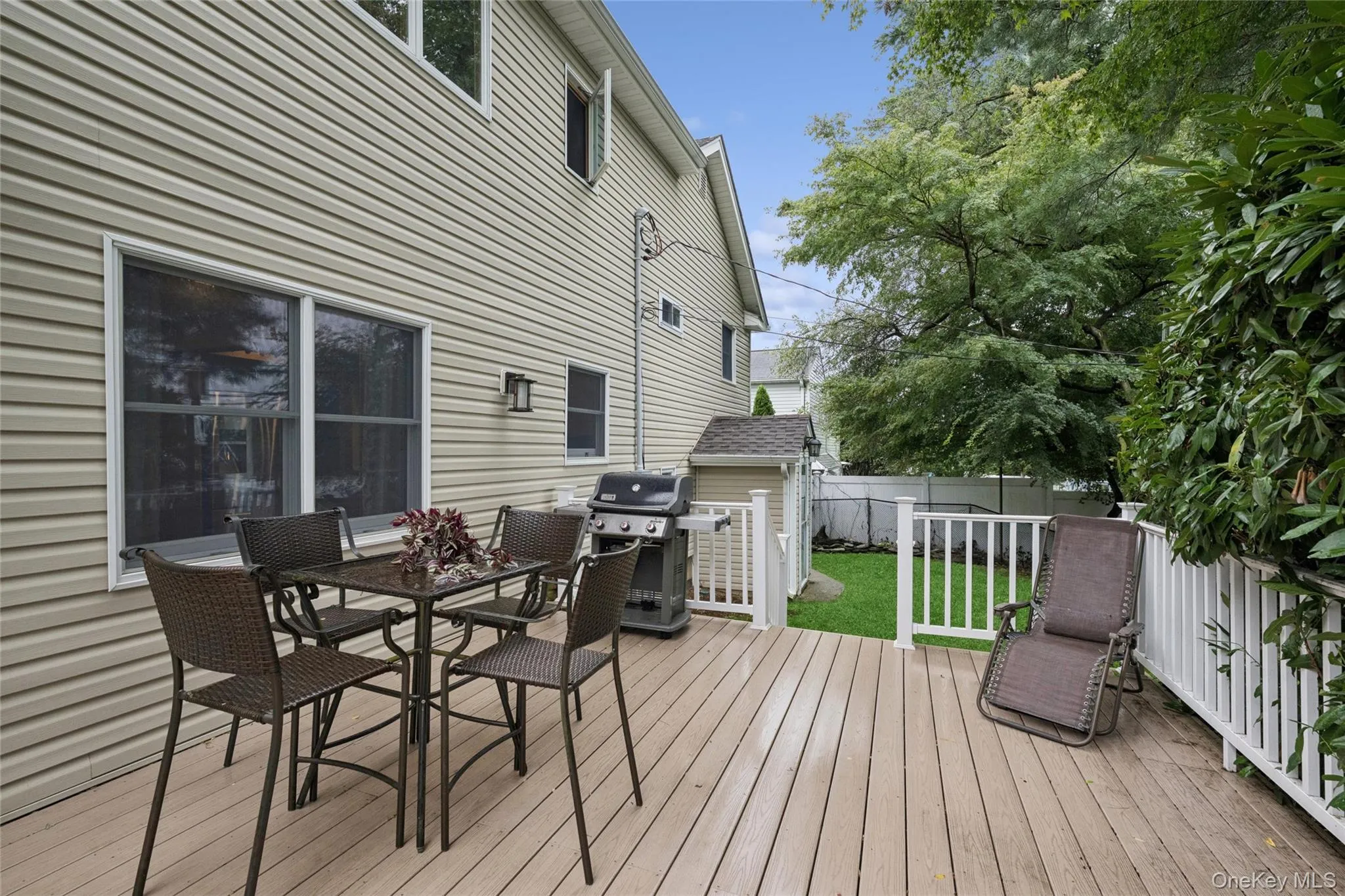 21 Edgewood, Oyster Bay, NY, 4 Bedrooms Bedrooms, 7 Rooms Rooms,3 BathroomsBathrooms,Residential,For Rent,Edgewood,0,1052936 21 Edgewood, Oyster Bay, NY, 4 Bedrooms Bedrooms, 7 Rooms Rooms,3 BathroomsBathrooms,Residential,For Rent,Edgewood,0,1052936