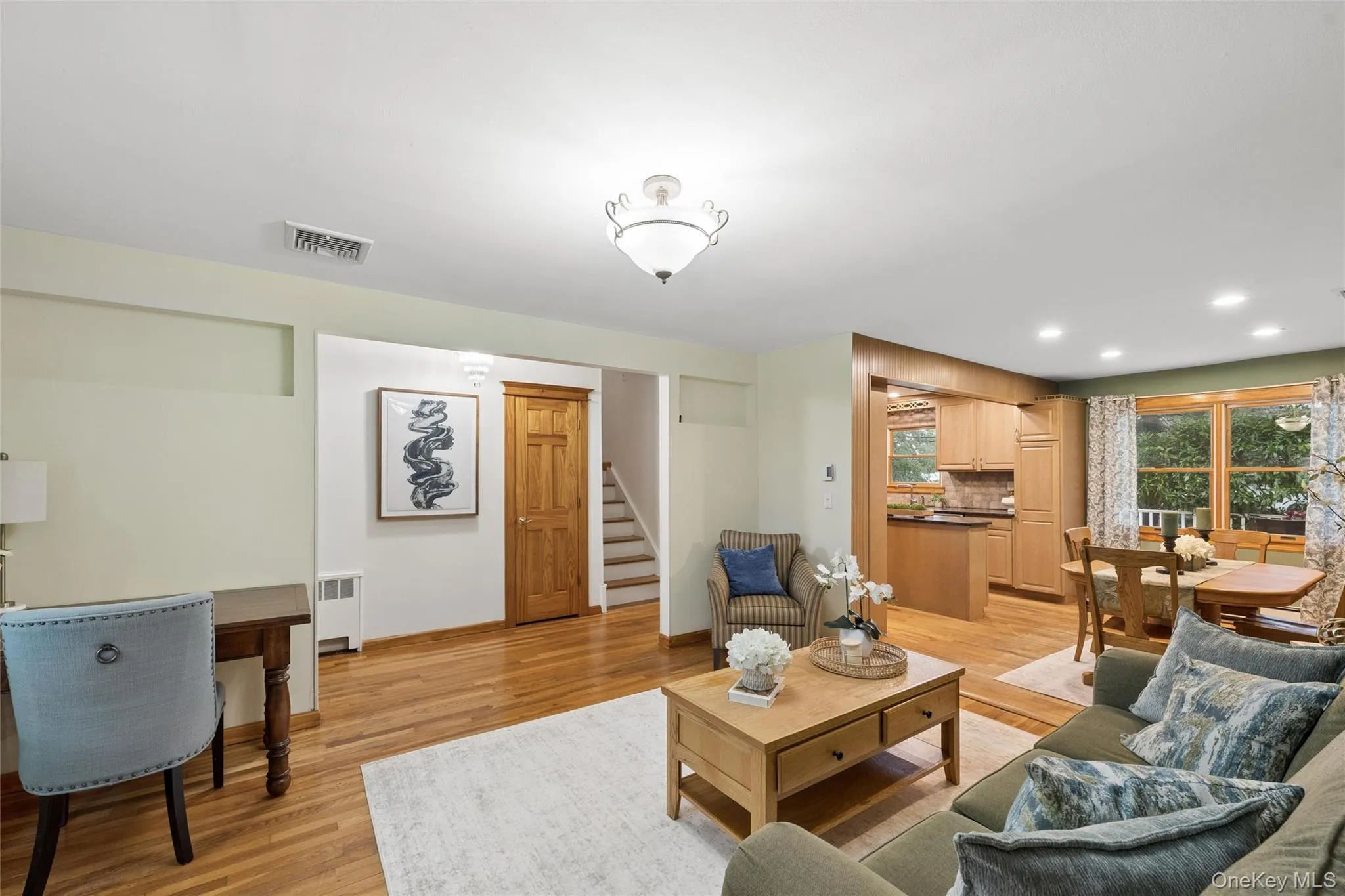 21 Edgewood, Oyster Bay, NY, 4 Bedrooms Bedrooms, 7 Rooms Rooms,3 BathroomsBathrooms,Residential,For Rent,Edgewood,0,1052936 21 Edgewood, Oyster Bay, NY, 4 Bedrooms Bedrooms, 7 Rooms Rooms,3 BathroomsBathrooms,Residential,For Rent,Edgewood,0,1052936