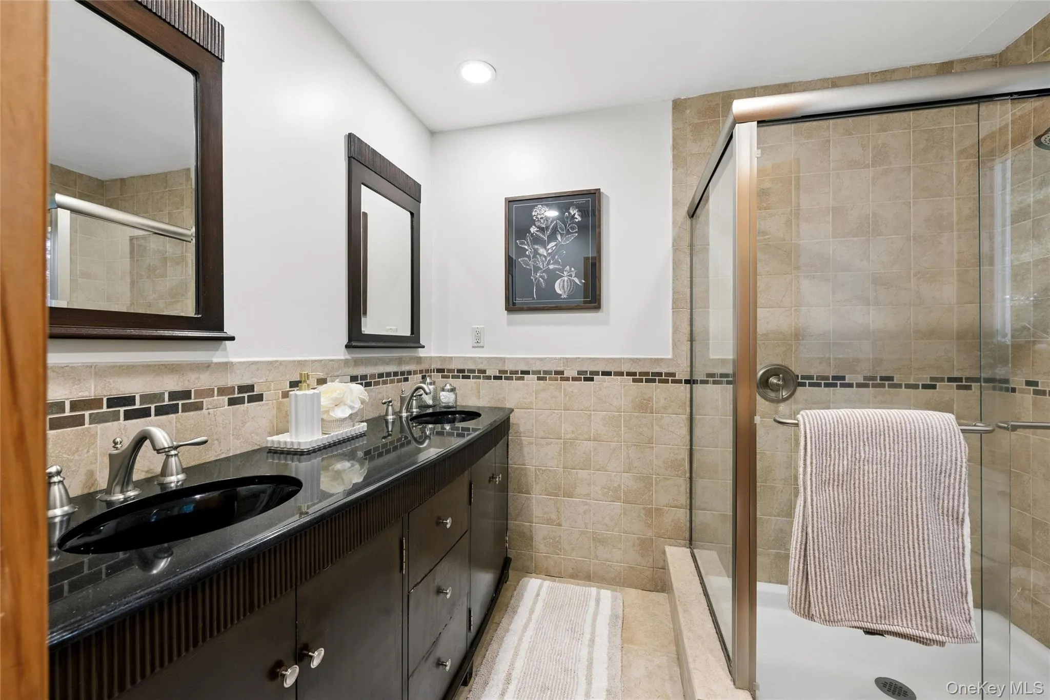 21 Edgewood, Oyster Bay, NY, 4 Bedrooms Bedrooms, 7 Rooms Rooms,3 BathroomsBathrooms,Residential,For Rent,Edgewood,0,1052936 21 Edgewood, Oyster Bay, NY, 4 Bedrooms Bedrooms, 7 Rooms Rooms,3 BathroomsBathrooms,Residential,For Rent,Edgewood,0,1052936