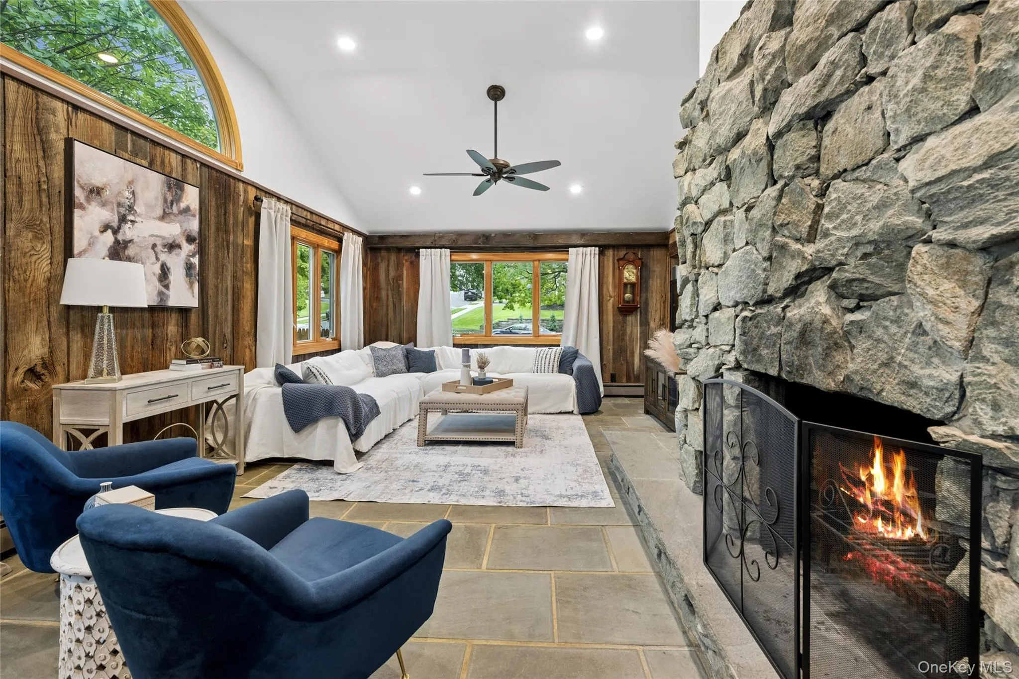 21 Edgewood, Oyster Bay, NY, 4 Bedrooms Bedrooms, 7 Rooms Rooms,3 BathroomsBathrooms,Residential,For Rent,Edgewood,0,1052936 21 Edgewood, Oyster Bay, NY, 4 Bedrooms Bedrooms, 7 Rooms Rooms,3 BathroomsBathrooms,Residential,For Rent,Edgewood,0,1052936