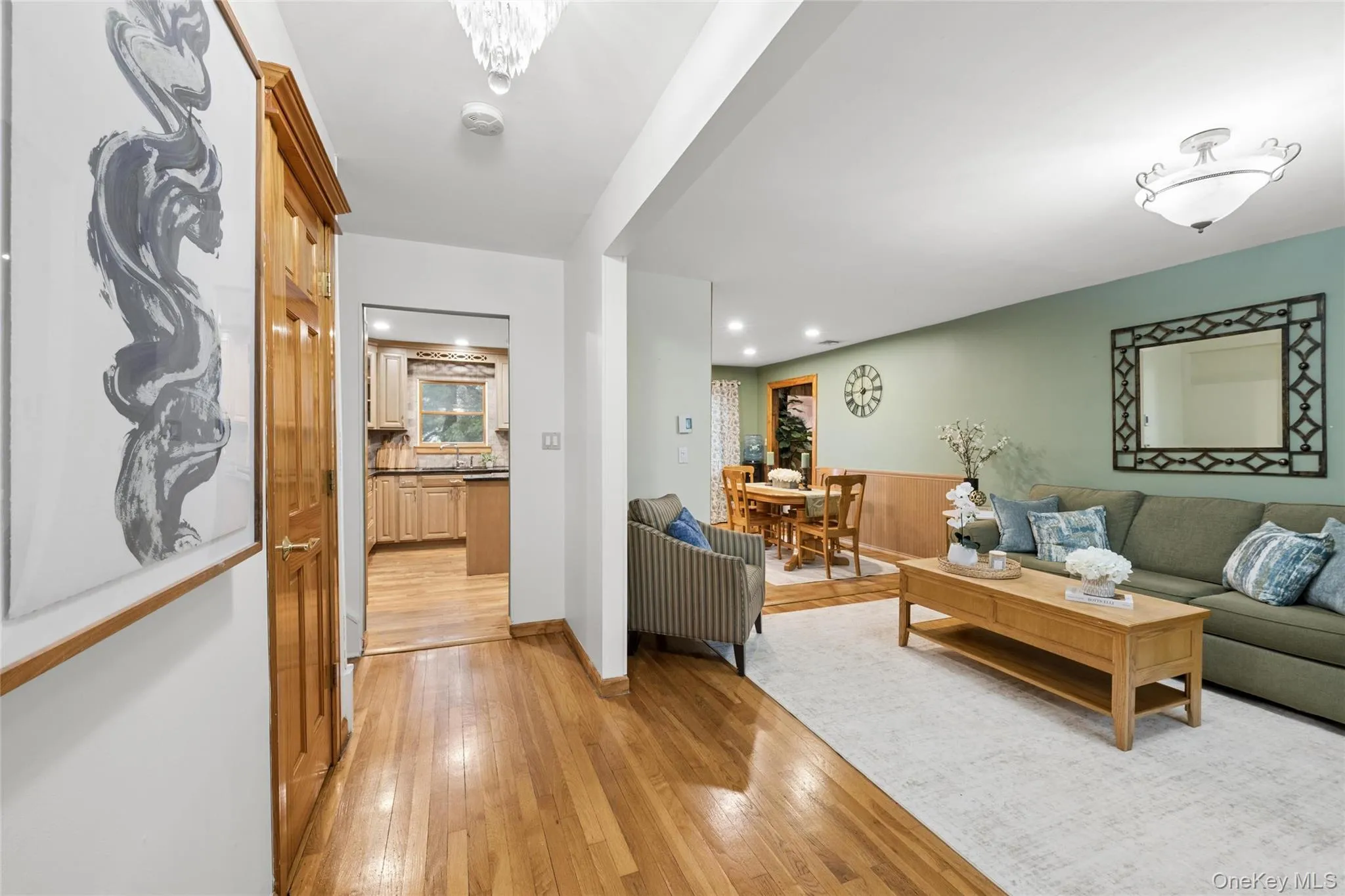 21 Edgewood, Oyster Bay, NY, 4 Bedrooms Bedrooms, 7 Rooms Rooms,3 BathroomsBathrooms,Residential,For Rent,Edgewood,0,1052936 21 Edgewood, Oyster Bay, NY, 4 Bedrooms Bedrooms, 7 Rooms Rooms,3 BathroomsBathrooms,Residential,For Rent,Edgewood,0,1052936