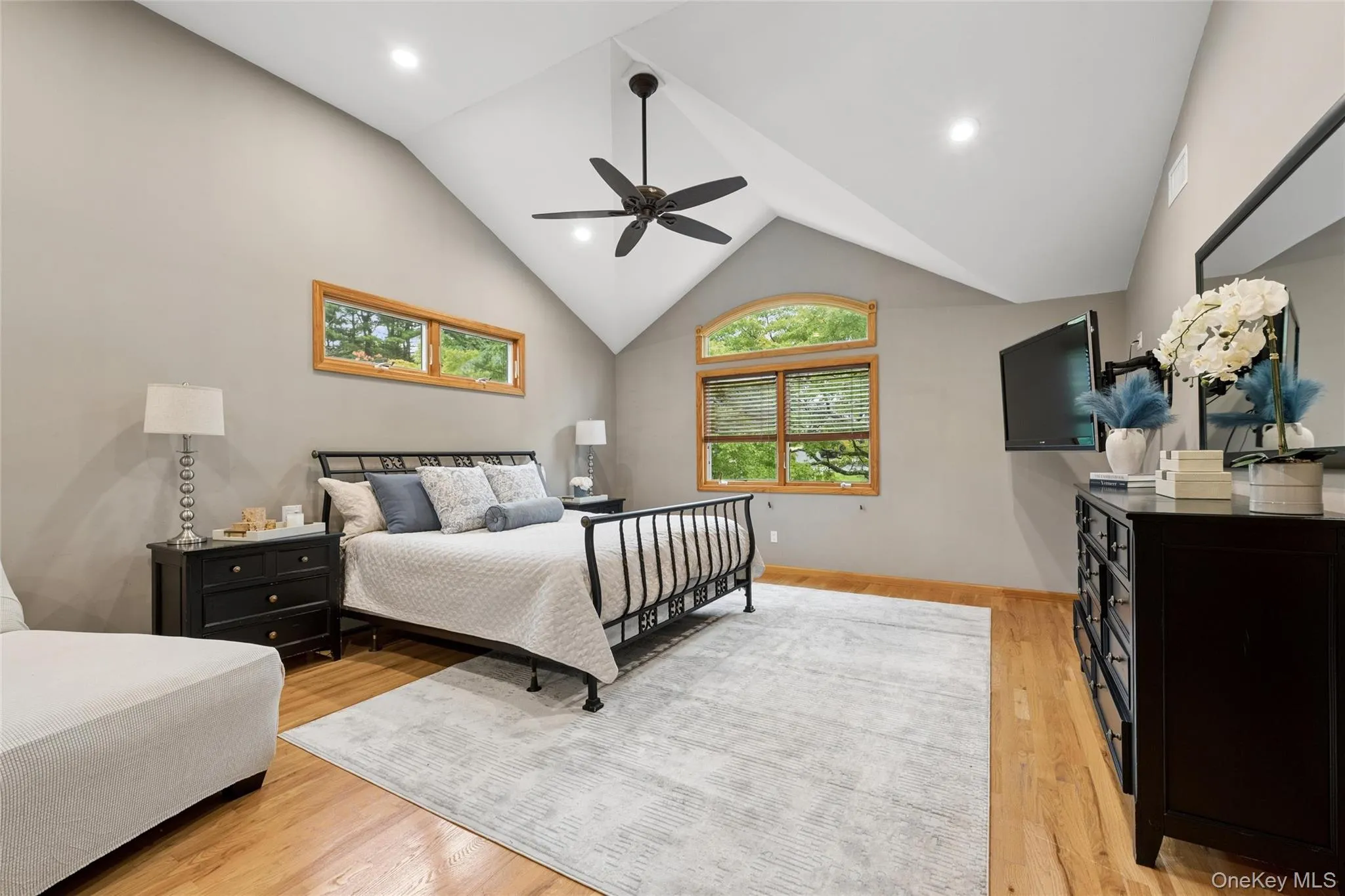21 Edgewood, Oyster Bay, NY, 4 Bedrooms Bedrooms, 7 Rooms Rooms,3 BathroomsBathrooms,Residential,For Rent,Edgewood,0,1052936 21 Edgewood, Oyster Bay, NY, 4 Bedrooms Bedrooms, 7 Rooms Rooms,3 BathroomsBathrooms,Residential,For Rent,Edgewood,0,1052936
