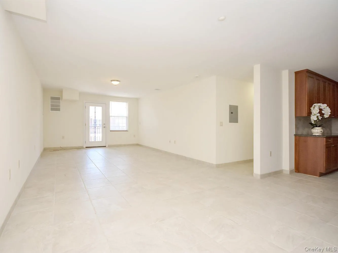 200 Carney Street, Glen Cove, NY, 2 Bedrooms Bedrooms, 3 Rooms Rooms,1 BathroomBathrooms,Residential Lease,For Rent,Carney,0,1052937 200 Carney Street, Glen Cove, NY, 2 Bedrooms Bedrooms, 3 Rooms Rooms,1 BathroomBathrooms,Residential Lease,For Rent,Carney,0,1052937