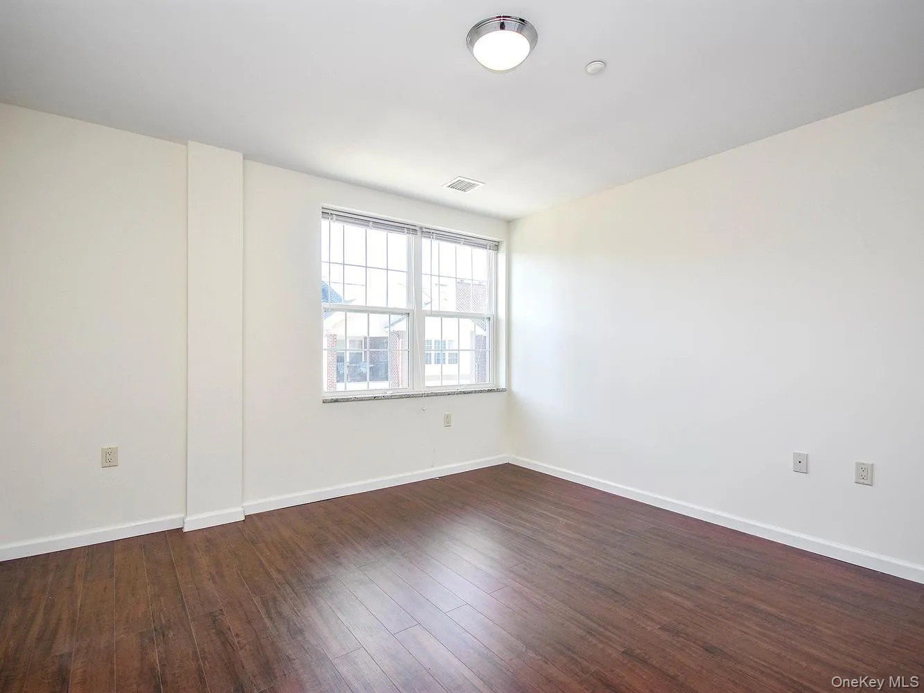 200 Carney Street, Glen Cove, NY, 2 Bedrooms Bedrooms, 3 Rooms Rooms,1 BathroomBathrooms,Residential Lease,For Rent,Carney,0,1052937 200 Carney Street, Glen Cove, NY, 2 Bedrooms Bedrooms, 3 Rooms Rooms,1 BathroomBathrooms,Residential Lease,For Rent,Carney,0,1052937