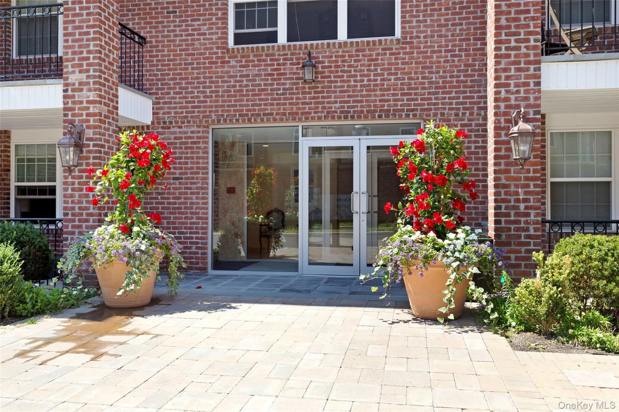 200 Carney Street, Glen Cove, NY, 2 Bedrooms Bedrooms, 3 Rooms Rooms,1 BathroomBathrooms,Residential Lease,For Rent,Carney,0,1052937 200 Carney Street, Glen Cove, NY, 2 Bedrooms Bedrooms, 3 Rooms Rooms,1 BathroomBathrooms,Residential Lease,For Rent,Carney,0,1052937