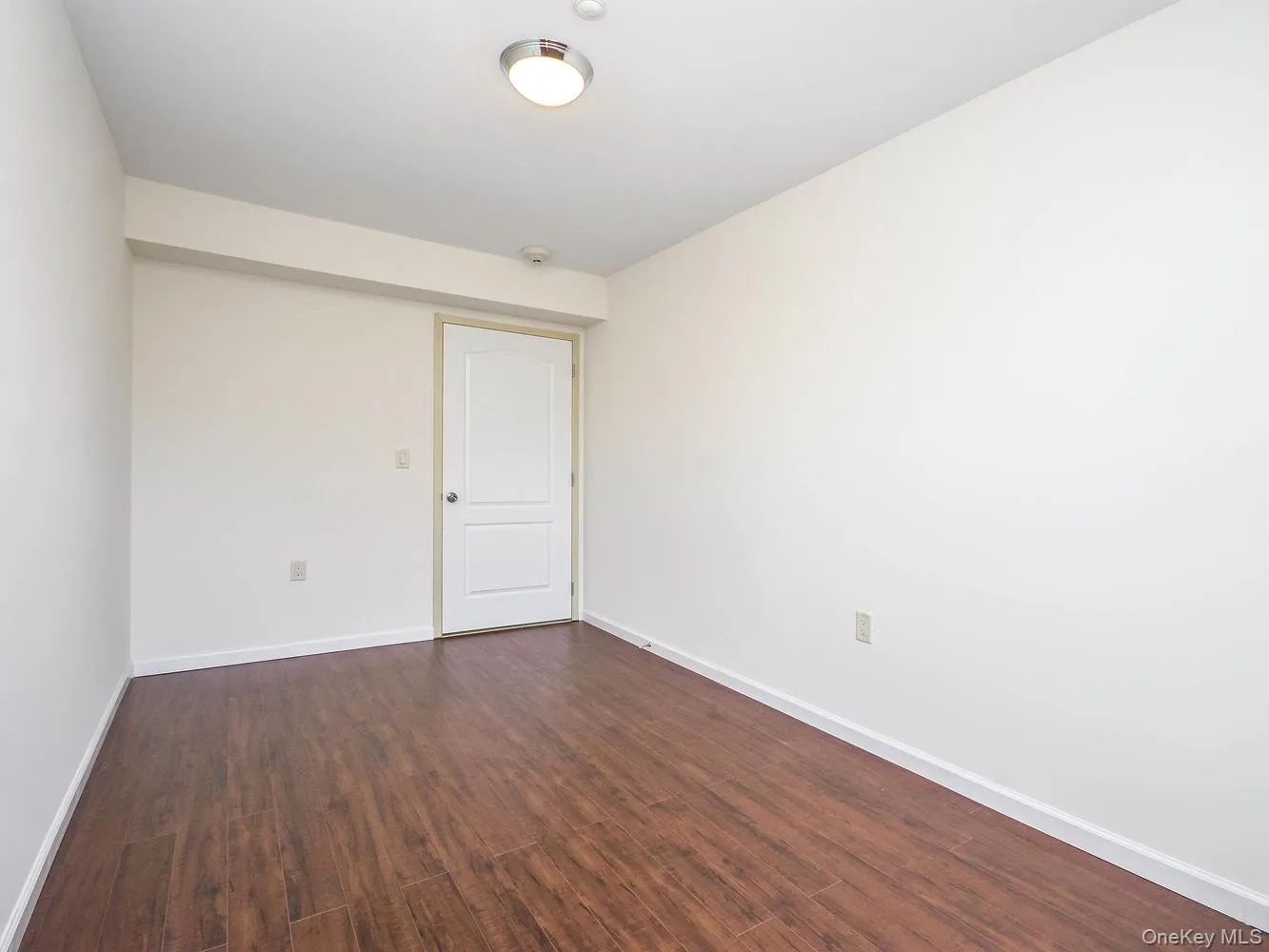 200 Carney Street, Glen Cove, NY, 2 Bedrooms Bedrooms, 3 Rooms Rooms,1 BathroomBathrooms,Residential Lease,For Rent,Carney,0,1052937 200 Carney Street, Glen Cove, NY, 2 Bedrooms Bedrooms, 3 Rooms Rooms,1 BathroomBathrooms,Residential Lease,For Rent,Carney,0,1052937