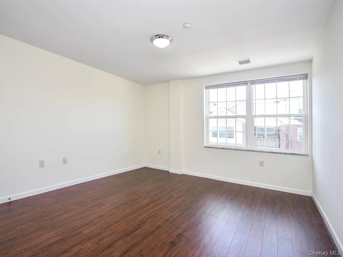 200 Carney Street, Glen Cove, NY, 2 Bedrooms Bedrooms, 3 Rooms Rooms,1 BathroomBathrooms,Residential Lease,For Rent,Carney,0,1052937 200 Carney Street, Glen Cove, NY, 2 Bedrooms Bedrooms, 3 Rooms Rooms,1 BathroomBathrooms,Residential Lease,For Rent,Carney,0,1052937