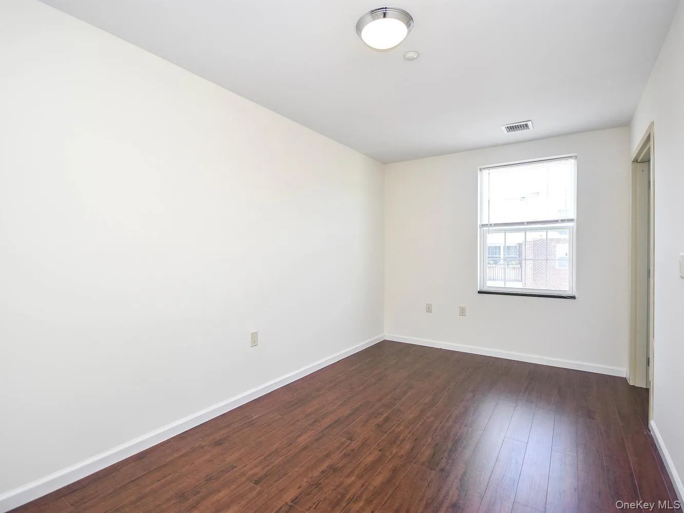 200 Carney Street, Glen Cove, NY, 2 Bedrooms Bedrooms, 3 Rooms Rooms,1 BathroomBathrooms,Residential Lease,For Rent,Carney,0,1052937 200 Carney Street, Glen Cove, NY, 2 Bedrooms Bedrooms, 3 Rooms Rooms,1 BathroomBathrooms,Residential Lease,For Rent,Carney,0,1052937