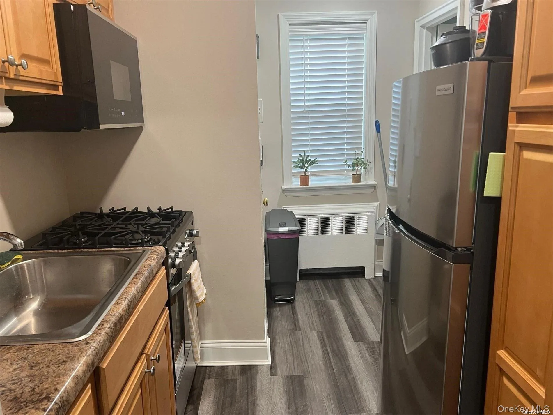 830 Broadway, Long Beach, NY, 2 Rooms Rooms,1 BathroomBathrooms,Residential Lease,For Rent,Broadway,0,1052939 830 Broadway, Long Beach, NY, 2 Rooms Rooms,1 BathroomBathrooms,Residential Lease,For Rent,Broadway,0,1052939