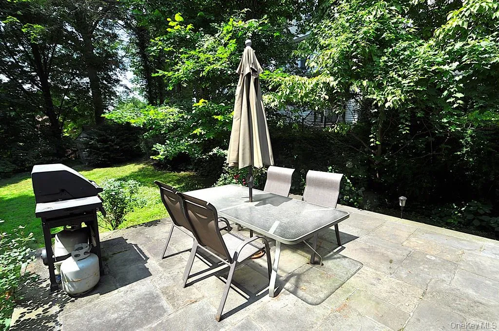 12 Charlotte Place, Greenburgh, NY, 3 Bedrooms Bedrooms, 7 Rooms Rooms,2 BathroomsBathrooms,Residential,For Rent,Charlotte,0,1052941 12 Charlotte Place, Greenburgh, NY, 3 Bedrooms Bedrooms, 7 Rooms Rooms,2 BathroomsBathrooms,Residential,For Rent,Charlotte,0,1052941