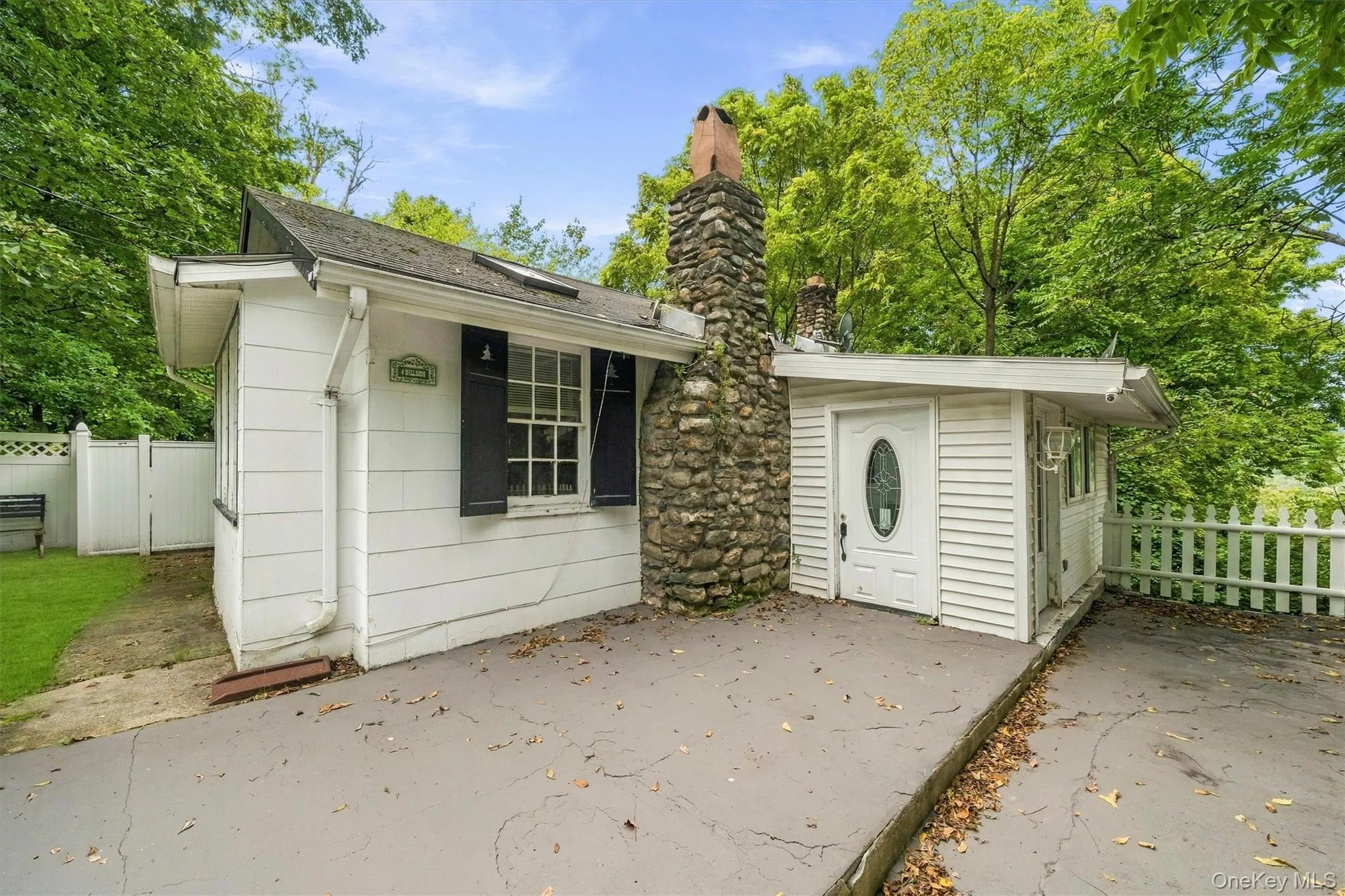 4 Hillside Trail, Monroe, NY, 3 Bedrooms Bedrooms, 5 Rooms Rooms,1 BathroomBathrooms,Residential,For Rent,Hillside,0,1052945 4 Hillside Trail, Monroe, NY, 3 Bedrooms Bedrooms, 5 Rooms Rooms,1 BathroomBathrooms,Residential,For Rent,Hillside,0,1052945