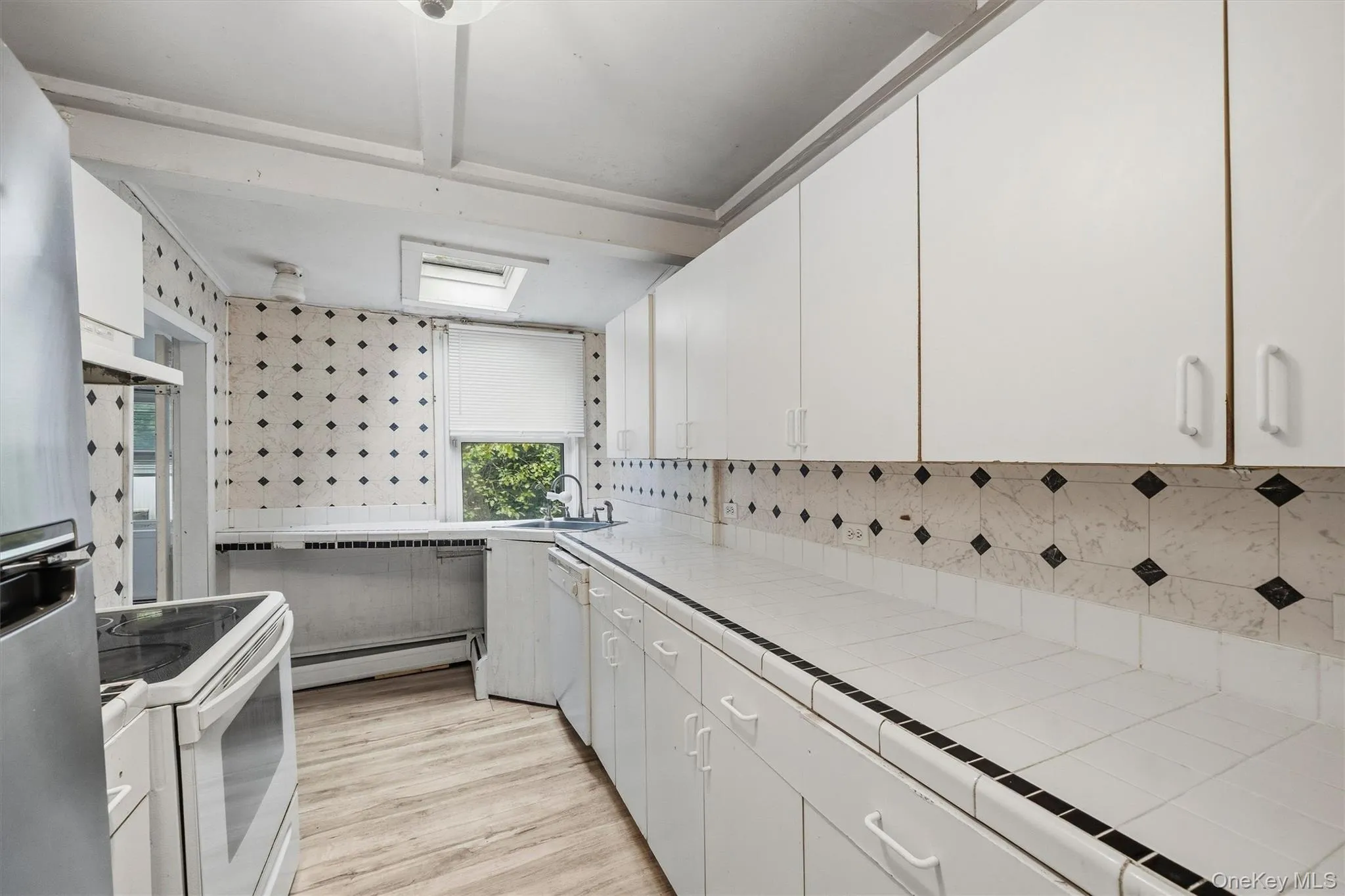 4 Hillside Trail, Monroe, NY, 3 Bedrooms Bedrooms, 5 Rooms Rooms,1 BathroomBathrooms,Residential,For Rent,Hillside,0,1052945 4 Hillside Trail, Monroe, NY, 3 Bedrooms Bedrooms, 5 Rooms Rooms,1 BathroomBathrooms,Residential,For Rent,Hillside,0,1052945