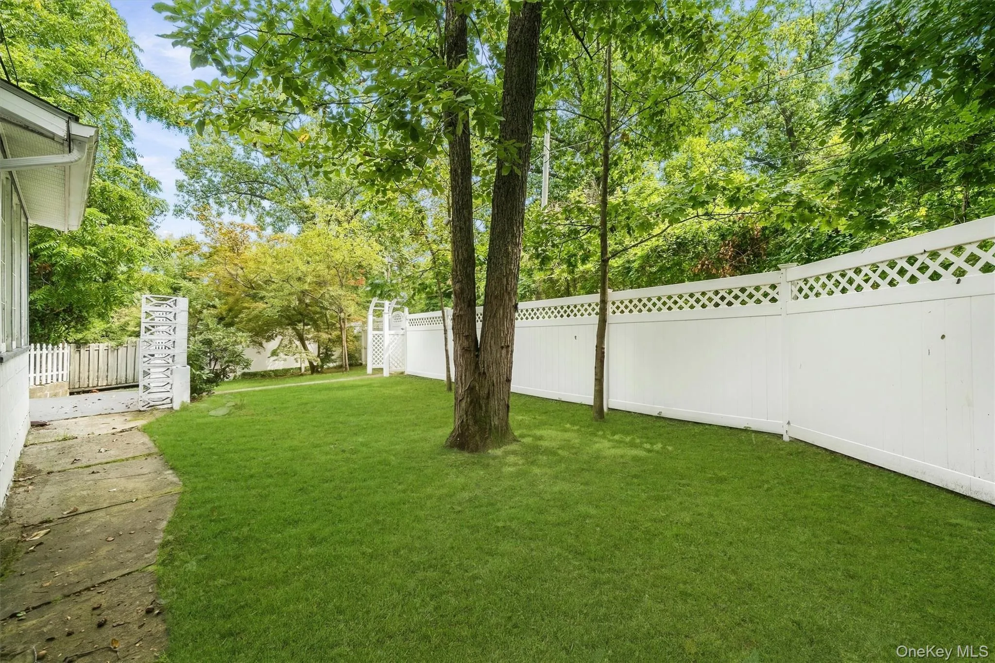 4 Hillside Trail, Monroe, NY, 3 Bedrooms Bedrooms, 5 Rooms Rooms,1 BathroomBathrooms,Residential,For Rent,Hillside,0,1052945 4 Hillside Trail, Monroe, NY, 3 Bedrooms Bedrooms, 5 Rooms Rooms,1 BathroomBathrooms,Residential,For Rent,Hillside,0,1052945