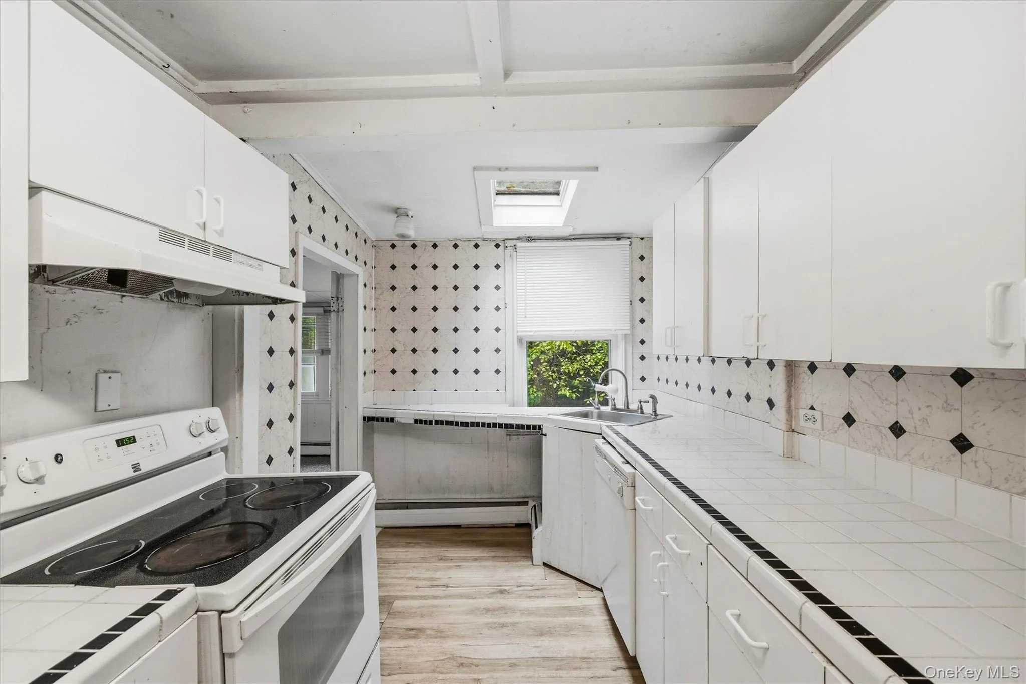 4 Hillside Trail, Monroe, NY, 3 Bedrooms Bedrooms, 5 Rooms Rooms,1 BathroomBathrooms,Residential,For Rent,Hillside,0,1052945 4 Hillside Trail, Monroe, NY, 3 Bedrooms Bedrooms, 5 Rooms Rooms,1 BathroomBathrooms,Residential,For Rent,Hillside,0,1052945