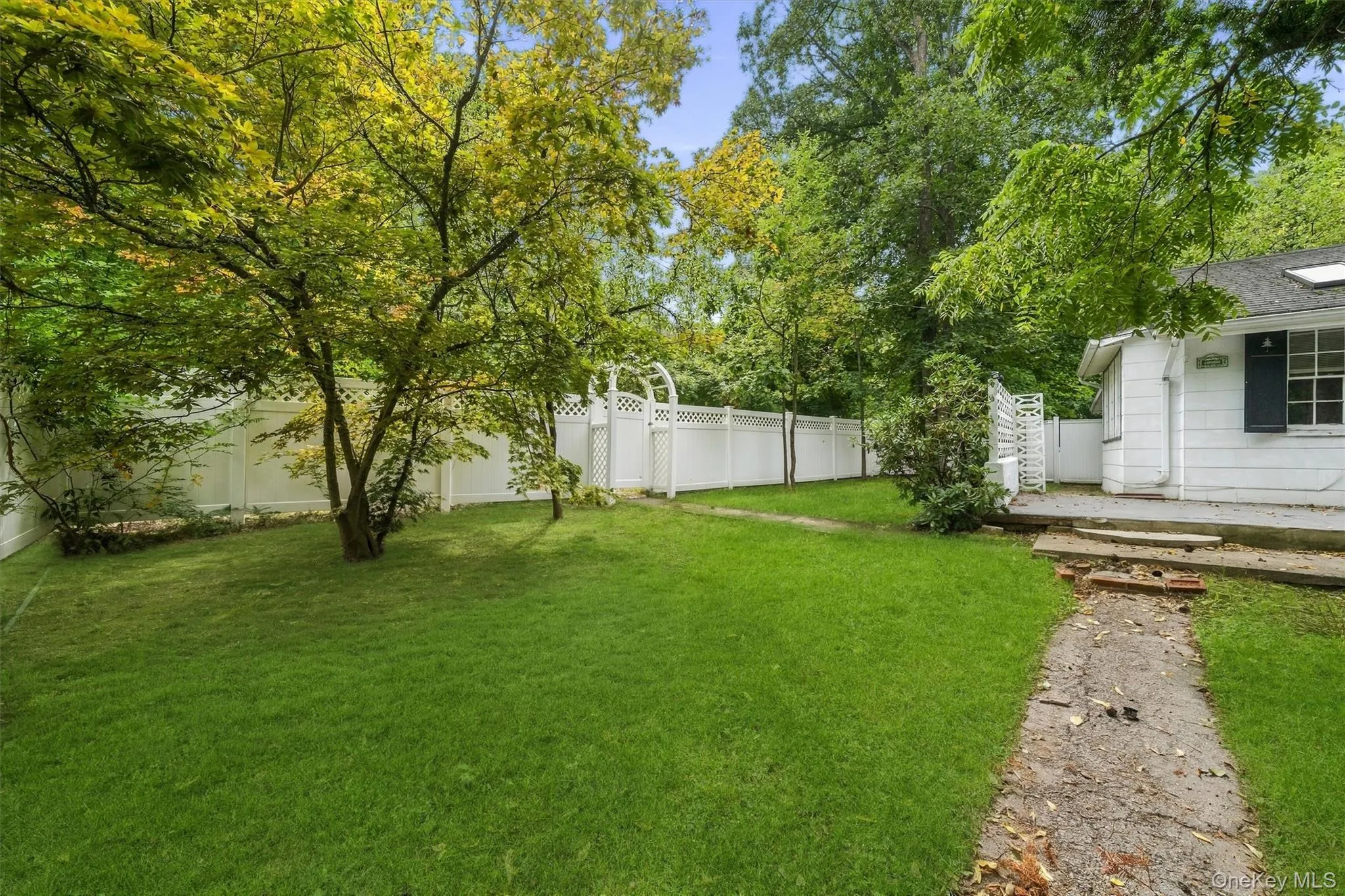 4 Hillside Trail, Monroe, NY, 3 Bedrooms Bedrooms, 5 Rooms Rooms,1 BathroomBathrooms,Residential,For Rent,Hillside,0,1052945 4 Hillside Trail, Monroe, NY, 3 Bedrooms Bedrooms, 5 Rooms Rooms,1 BathroomBathrooms,Residential,For Rent,Hillside,0,1052945