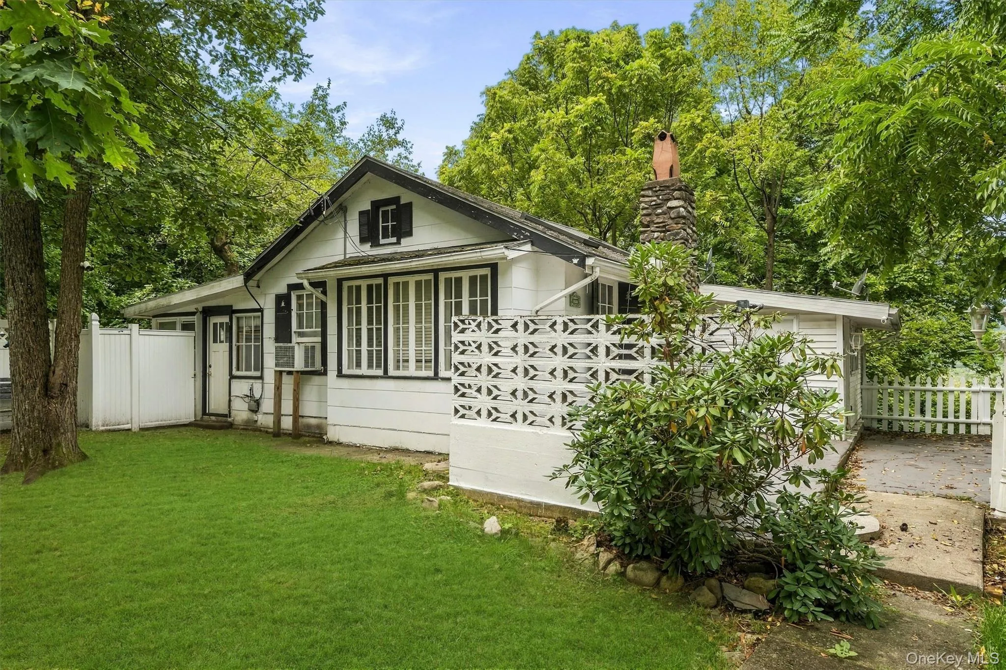 4 Hillside Trail, Monroe, NY, 3 Bedrooms Bedrooms, 5 Rooms Rooms,1 BathroomBathrooms,Residential,For Rent,Hillside,0,1052945 4 Hillside Trail, Monroe, NY, 3 Bedrooms Bedrooms, 5 Rooms Rooms,1 BathroomBathrooms,Residential,For Rent,Hillside,0,1052945