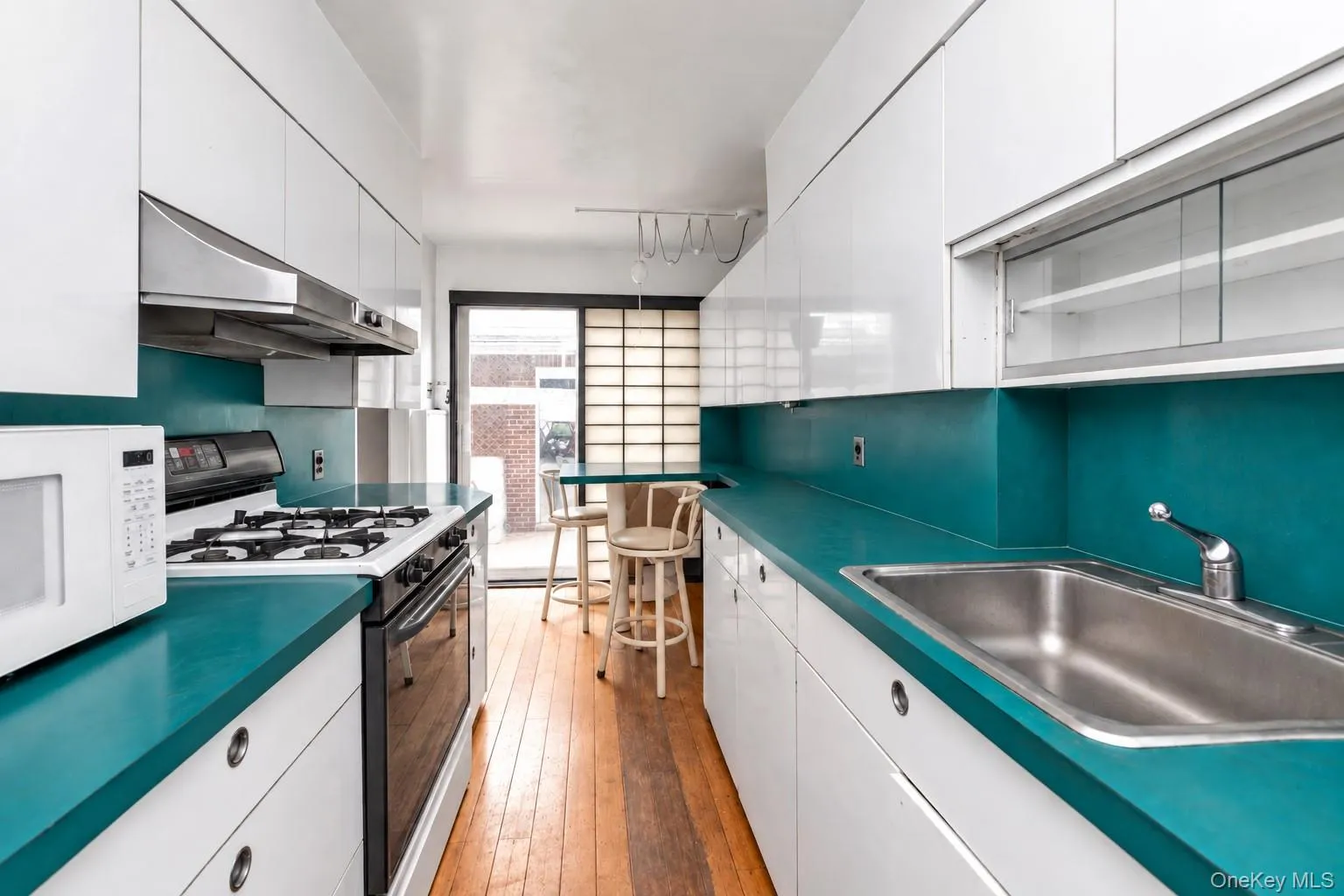 34-41 74th Street, New York, NY, 4 Bedrooms Bedrooms, 7 Rooms Rooms,2 BathroomsBathrooms,Residential,For Rent,74th,0,1052947 34-41 74th Street, New York, NY, 4 Bedrooms Bedrooms, 7 Rooms Rooms,2 BathroomsBathrooms,Residential,For Rent,74th,0,1052947