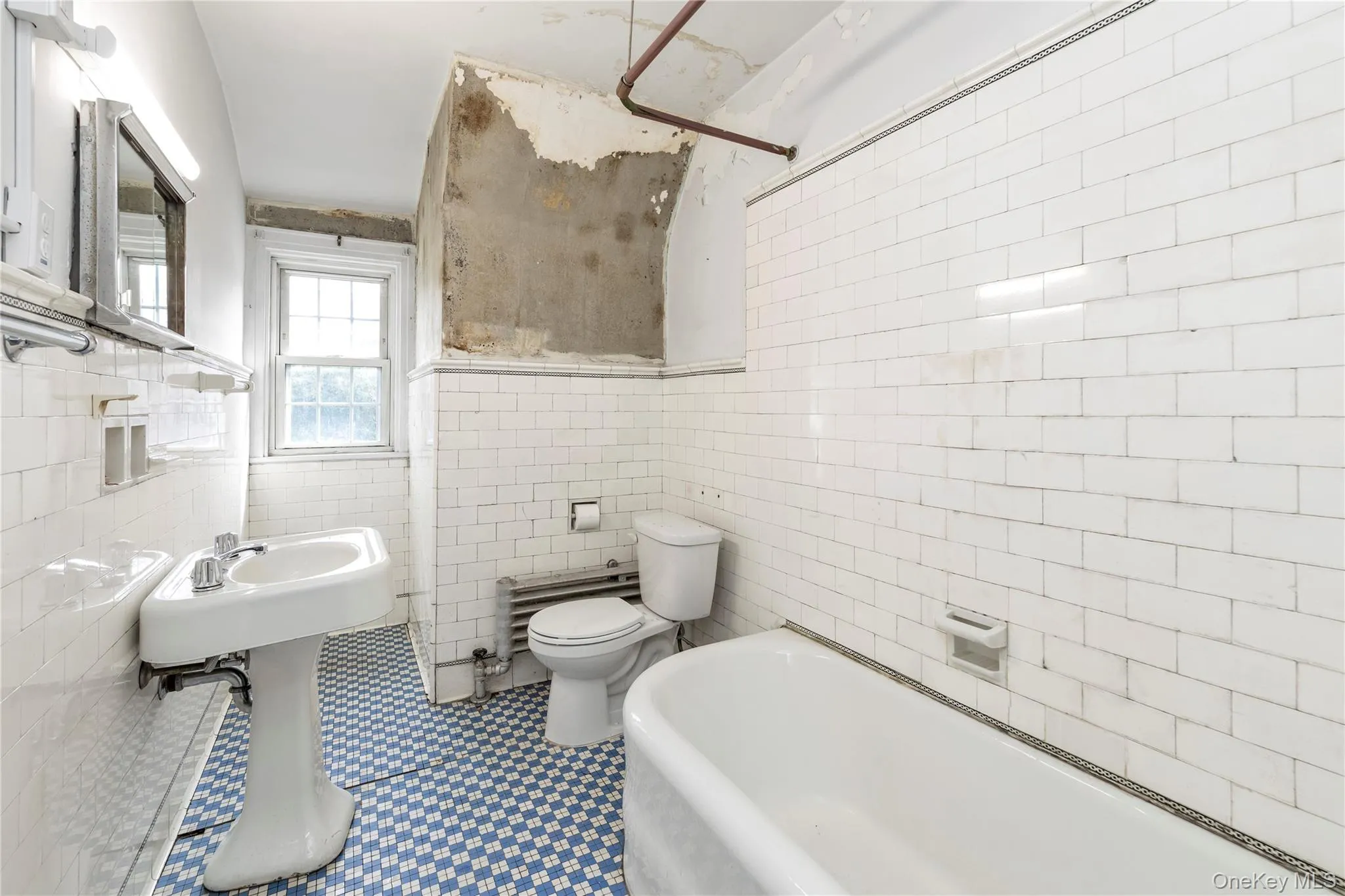 34-41 74th Street, New York, NY, 4 Bedrooms Bedrooms, 7 Rooms Rooms,2 BathroomsBathrooms,Residential,For Rent,74th,0,1052947 34-41 74th Street, New York, NY, 4 Bedrooms Bedrooms, 7 Rooms Rooms,2 BathroomsBathrooms,Residential,For Rent,74th,0,1052947
