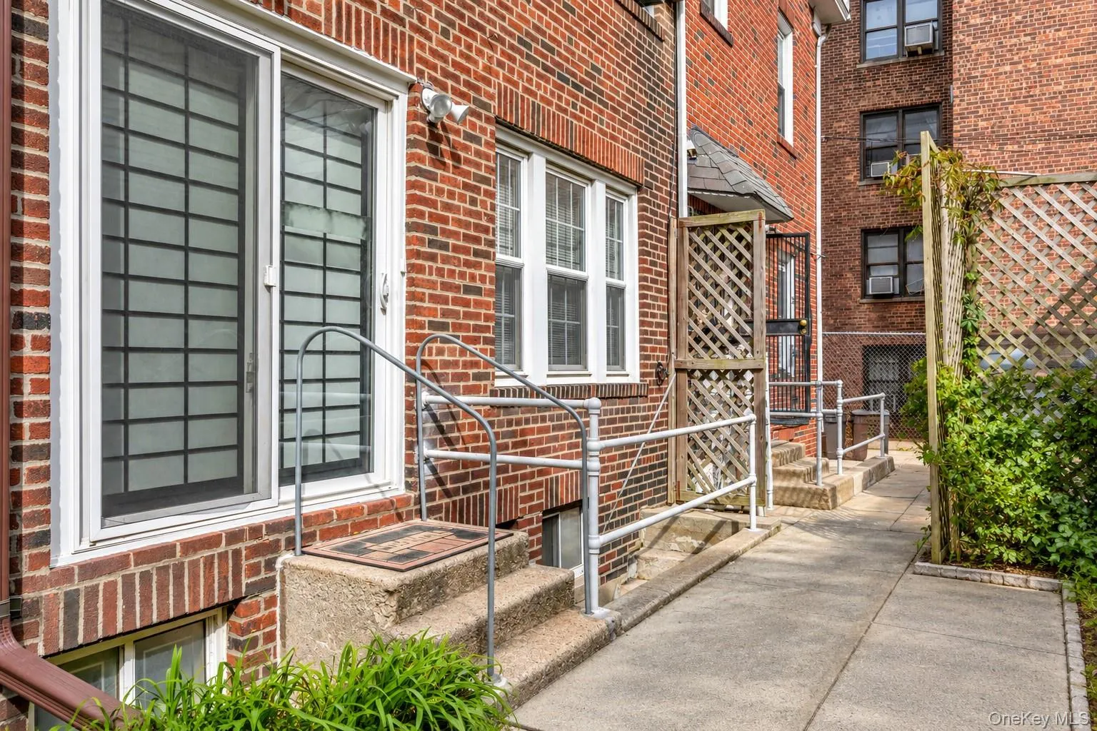 34-41 74th Street, New York, NY, 4 Bedrooms Bedrooms, 7 Rooms Rooms,2 BathroomsBathrooms,Residential,For Rent,74th,0,1052947 34-41 74th Street, New York, NY, 4 Bedrooms Bedrooms, 7 Rooms Rooms,2 BathroomsBathrooms,Residential,For Rent,74th,0,1052947