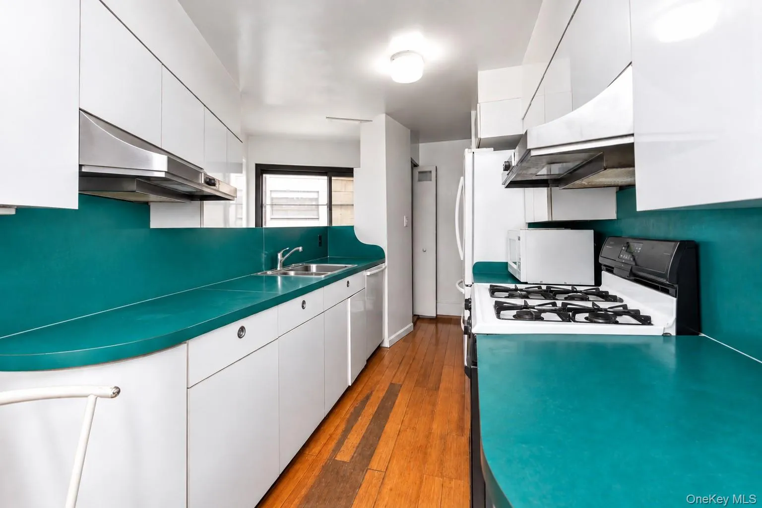 34-41 74th Street, New York, NY, 4 Bedrooms Bedrooms, 7 Rooms Rooms,2 BathroomsBathrooms,Residential,For Rent,74th,0,1052947 34-41 74th Street, New York, NY, 4 Bedrooms Bedrooms, 7 Rooms Rooms,2 BathroomsBathrooms,Residential,For Rent,74th,0,1052947