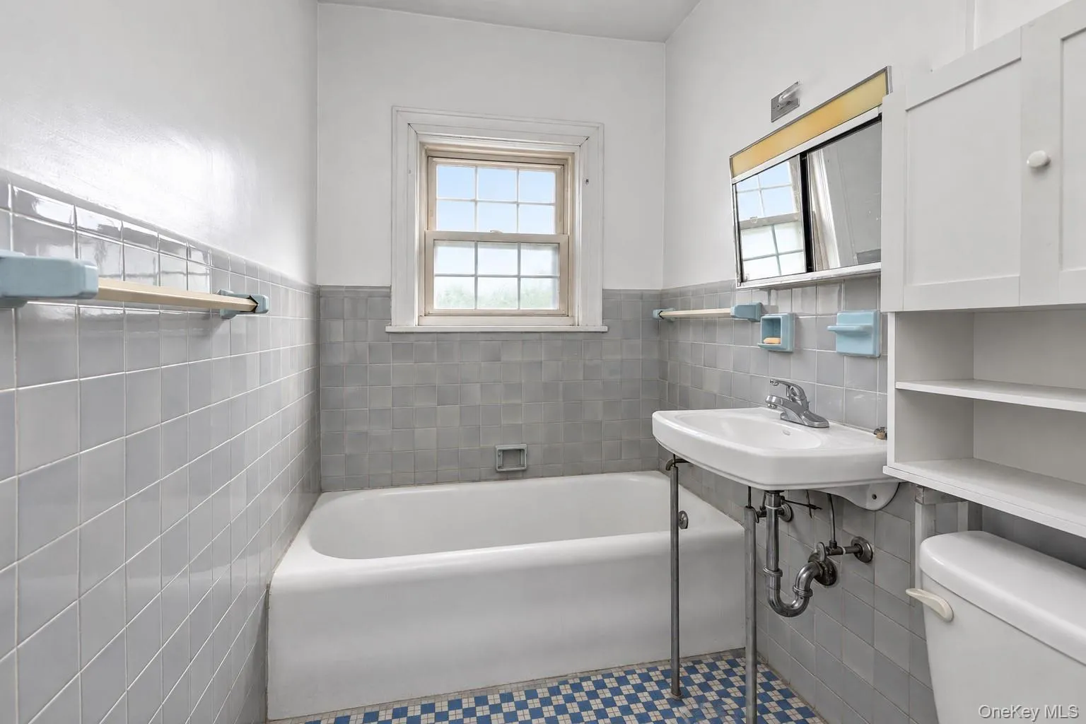 34-41 74th Street, New York, NY, 4 Bedrooms Bedrooms, 7 Rooms Rooms,2 BathroomsBathrooms,Residential,For Rent,74th,0,1052947 34-41 74th Street, New York, NY, 4 Bedrooms Bedrooms, 7 Rooms Rooms,2 BathroomsBathrooms,Residential,For Rent,74th,0,1052947