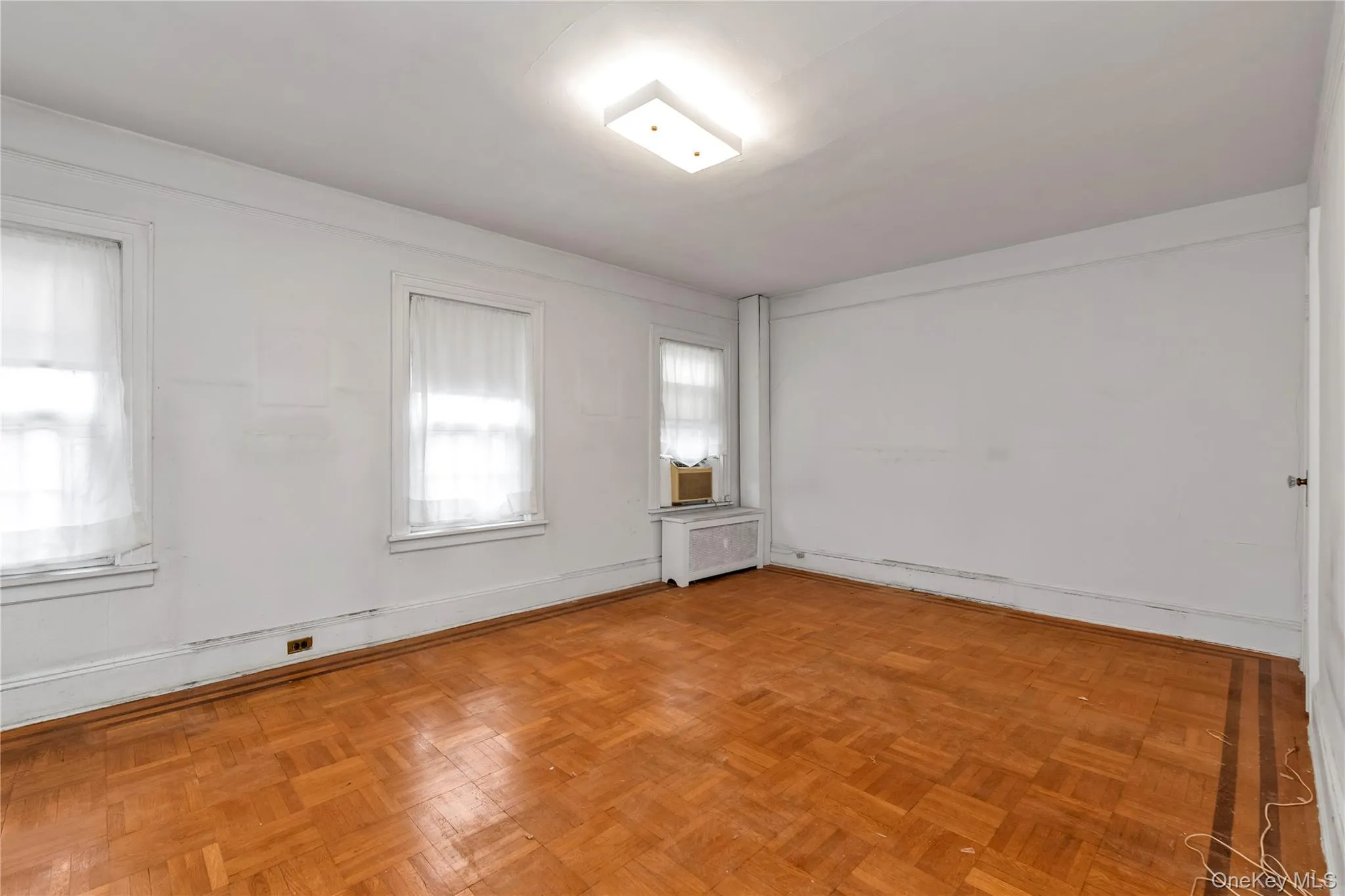 34-41 74th Street, New York, NY, 4 Bedrooms Bedrooms, 7 Rooms Rooms,2 BathroomsBathrooms,Residential,For Rent,74th,0,1052947 34-41 74th Street, New York, NY, 4 Bedrooms Bedrooms, 7 Rooms Rooms,2 BathroomsBathrooms,Residential,For Rent,74th,0,1052947
