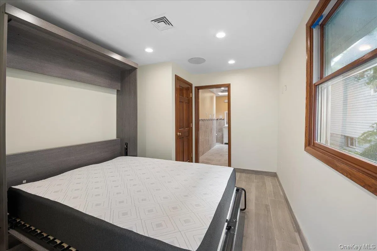 Murphy Bed with closet and window Murphy Bed with closet and window