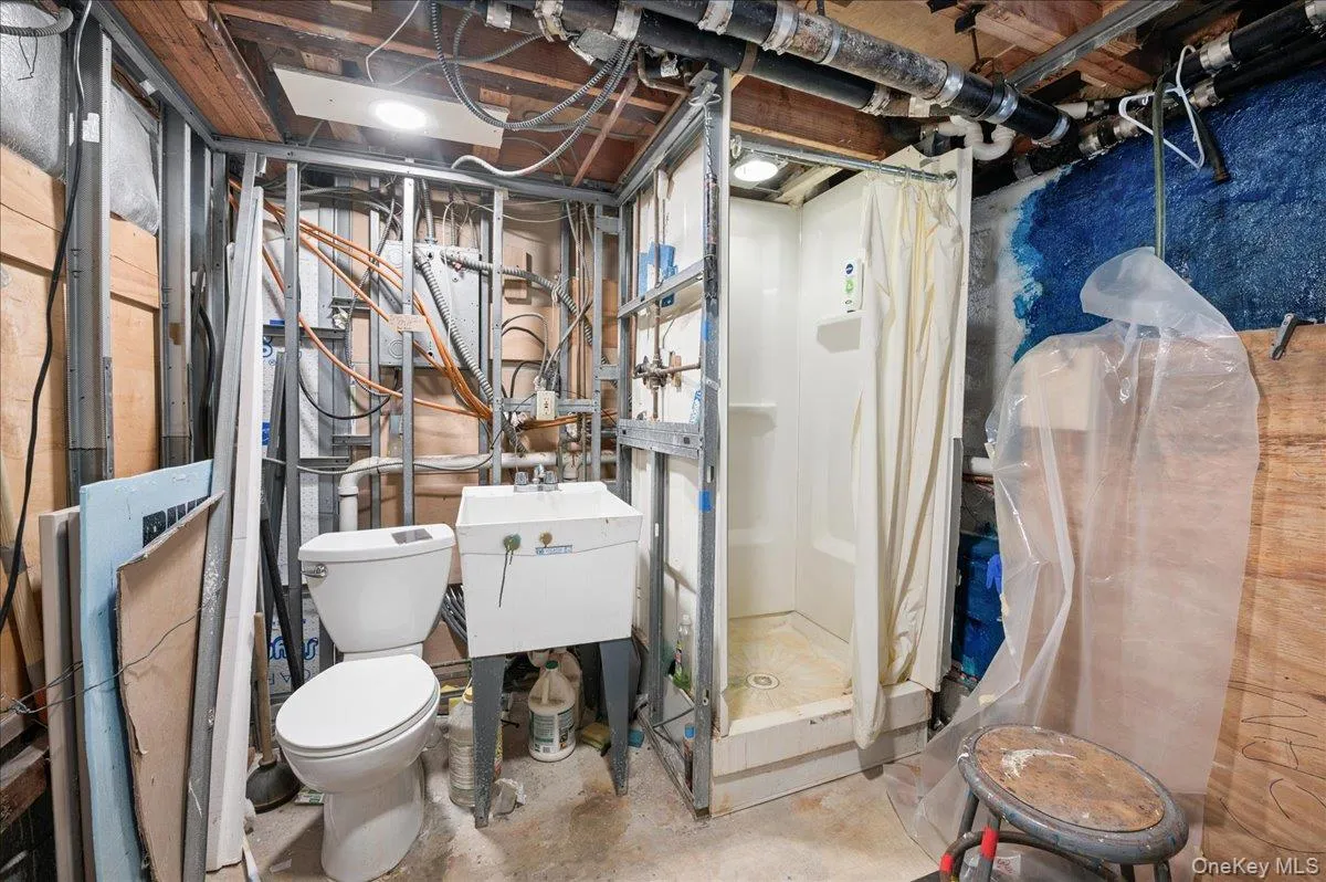 Full bathroom set up with beautiful ceramic tiles for you ready for installation. Full bathroom set up with beautiful ceramic tiles for you ready for installation.