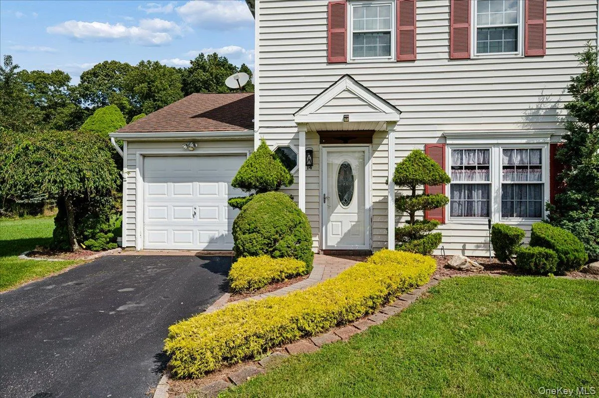 14 Badger Trail, Brookhaven, NY, 3 Bedrooms Bedrooms, 6 Rooms Rooms,2 BathroomsBathrooms,Residential,For Rent,Badger,0,1052956 14 Badger Trail, Brookhaven, NY, 3 Bedrooms Bedrooms, 6 Rooms Rooms,2 BathroomsBathrooms,Residential,For Rent,Badger,0,1052956