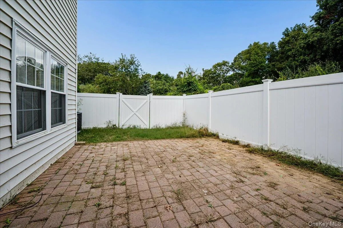 14 Badger Trail, Brookhaven, NY, 3 Bedrooms Bedrooms, 6 Rooms Rooms,2 BathroomsBathrooms,Residential,For Rent,Badger,0,1052956 14 Badger Trail, Brookhaven, NY, 3 Bedrooms Bedrooms, 6 Rooms Rooms,2 BathroomsBathrooms,Residential,For Rent,Badger,0,1052956