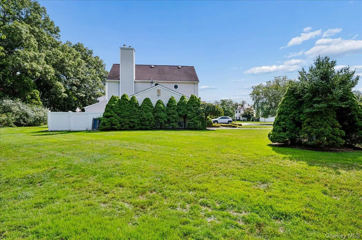 14 Badger Trail, Brookhaven, NY, 3 Bedrooms Bedrooms, 6 Rooms Rooms,2 BathroomsBathrooms,Residential,For Rent,Badger,0,1052956 14 Badger Trail, Brookhaven, NY, 3 Bedrooms Bedrooms, 6 Rooms Rooms,2 BathroomsBathrooms,Residential,For Rent,Badger,0,1052956