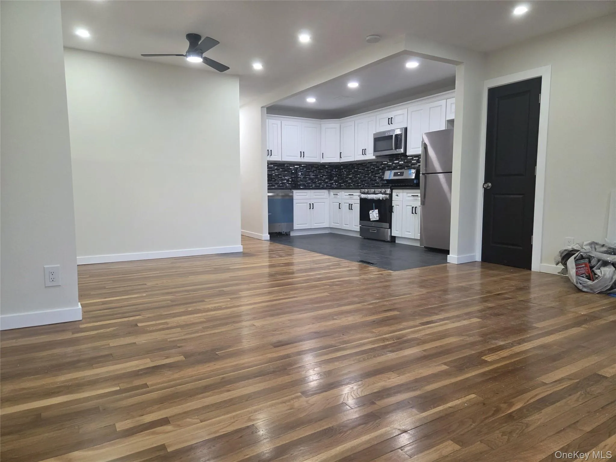 11230 159th Street, New York, NY, 3 Bedrooms Bedrooms, 6 Rooms Rooms,2 BathroomsBathrooms,Residential Lease,For Rent,159th,0,1052957 11230 159th Street, New York, NY, 3 Bedrooms Bedrooms, 6 Rooms Rooms,2 BathroomsBathrooms,Residential Lease,For Rent,159th,0,1052957