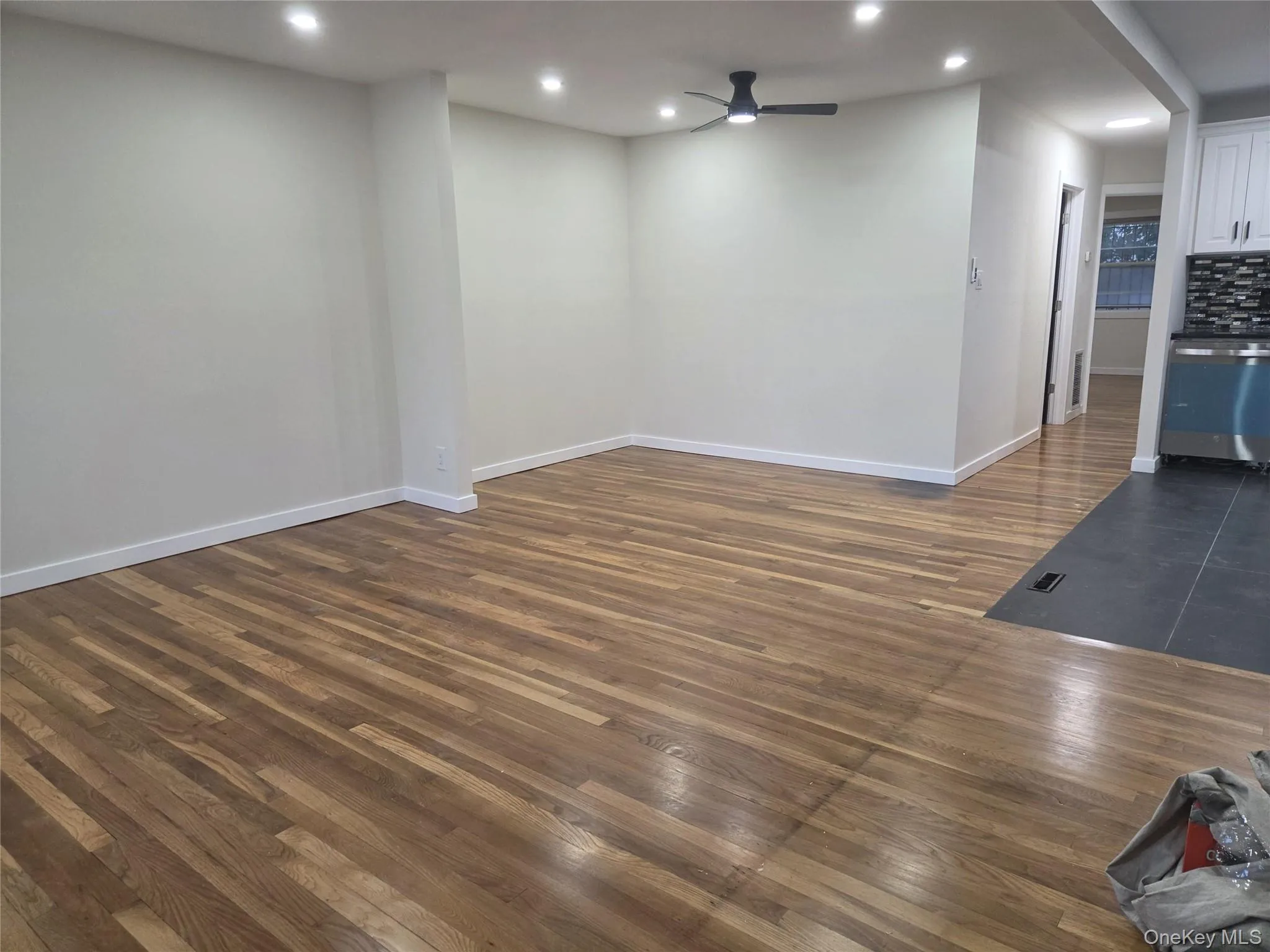 11230 159th Street, New York, NY, 3 Bedrooms Bedrooms, 6 Rooms Rooms,2 BathroomsBathrooms,Residential Lease,For Rent,159th,0,1052957 11230 159th Street, New York, NY, 3 Bedrooms Bedrooms, 6 Rooms Rooms,2 BathroomsBathrooms,Residential Lease,For Rent,159th,0,1052957
