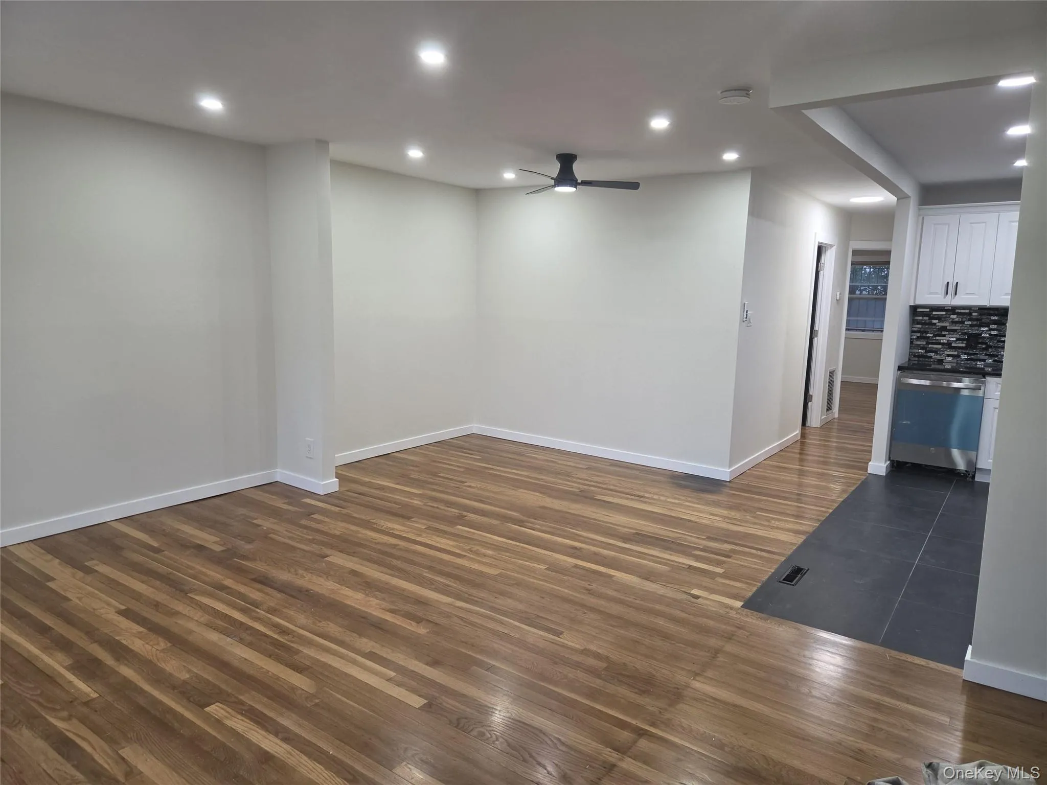 11230 159th Street, New York, NY, 3 Bedrooms Bedrooms, 6 Rooms Rooms,2 BathroomsBathrooms,Residential Lease,For Rent,159th,0,1052957 11230 159th Street, New York, NY, 3 Bedrooms Bedrooms, 6 Rooms Rooms,2 BathroomsBathrooms,Residential Lease,For Rent,159th,0,1052957