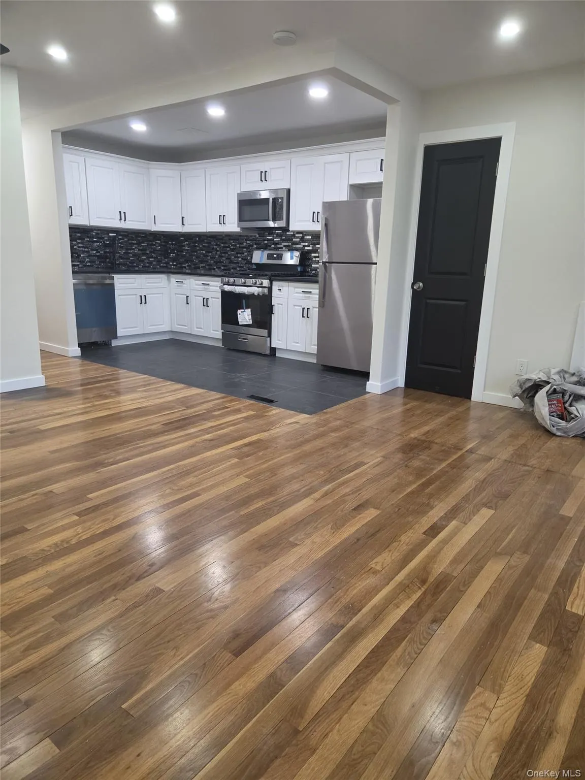 11230 159th Street, New York, NY, 3 Bedrooms Bedrooms, 6 Rooms Rooms,2 BathroomsBathrooms,Residential Lease,For Rent,159th,0,1052957 11230 159th Street, New York, NY, 3 Bedrooms Bedrooms, 6 Rooms Rooms,2 BathroomsBathrooms,Residential Lease,For Rent,159th,0,1052957