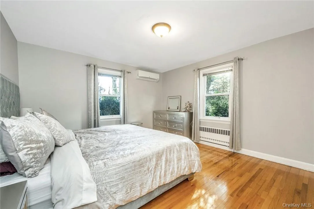 6 Crest Drive, Greenburgh, NY, 4 Bedrooms Bedrooms, 7 Rooms Rooms,3 BathroomsBathrooms,Residential Lease,For Rent,Crest,0,1052960 6 Crest Drive, Greenburgh, NY, 4 Bedrooms Bedrooms, 7 Rooms Rooms,3 BathroomsBathrooms,Residential Lease,For Rent,Crest,0,1052960