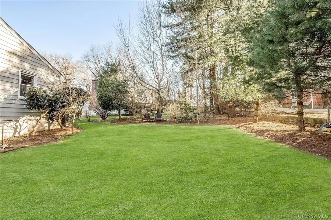 6 Crest Drive, Greenburgh, NY, 4 Bedrooms Bedrooms, 7 Rooms Rooms,3 BathroomsBathrooms,Residential Lease,For Rent,Crest,0,1052960 6 Crest Drive, Greenburgh, NY, 4 Bedrooms Bedrooms, 7 Rooms Rooms,3 BathroomsBathrooms,Residential Lease,For Rent,Crest,0,1052960