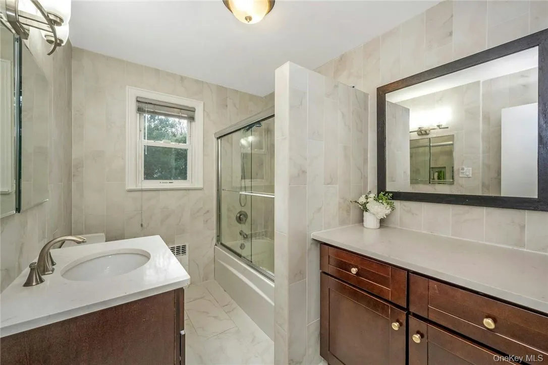 Hall Bathroom Hall Bathroom