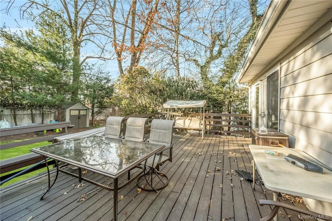 6 Crest Drive, Greenburgh, NY, 4 Bedrooms Bedrooms, 7 Rooms Rooms,3 BathroomsBathrooms,Residential Lease,For Rent,Crest,0,1052960 6 Crest Drive, Greenburgh, NY, 4 Bedrooms Bedrooms, 7 Rooms Rooms,3 BathroomsBathrooms,Residential Lease,For Rent,Crest,0,1052960
