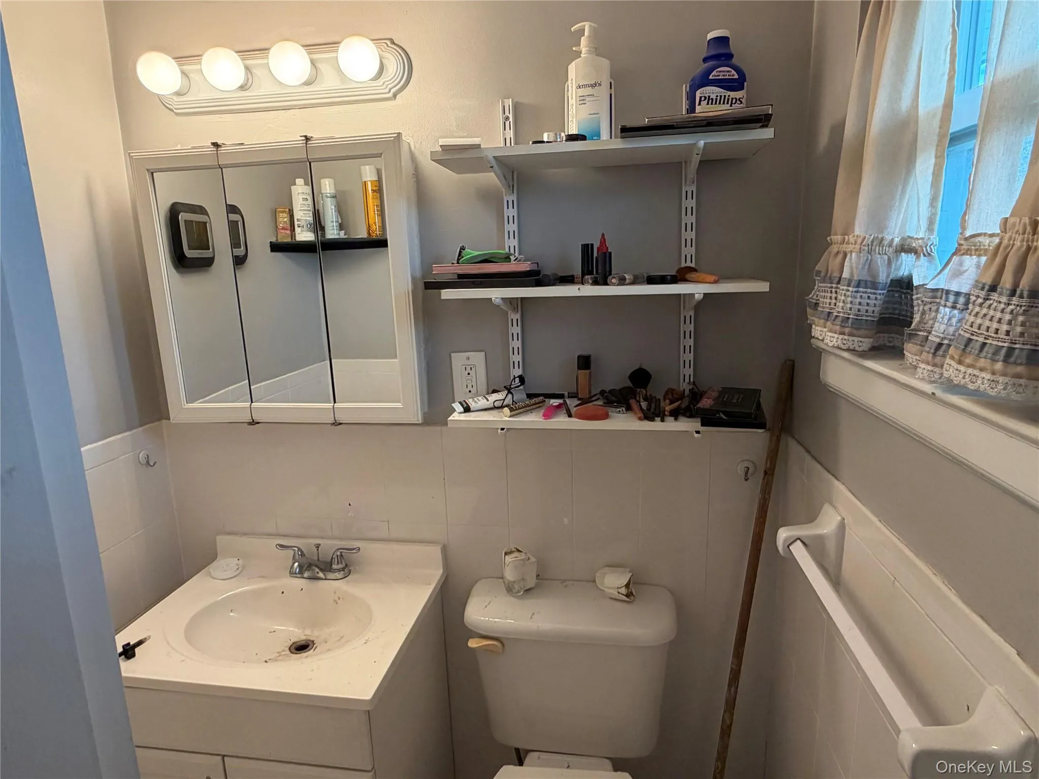 3938 Bernice Road, Hempstead, NY, 3 Bedrooms Bedrooms, 6 Rooms Rooms,1 BathroomBathrooms,Residential,For Rent,Bernice,0,1052968 3938 Bernice Road, Hempstead, NY, 3 Bedrooms Bedrooms, 6 Rooms Rooms,1 BathroomBathrooms,Residential,For Rent,Bernice,0,1052968