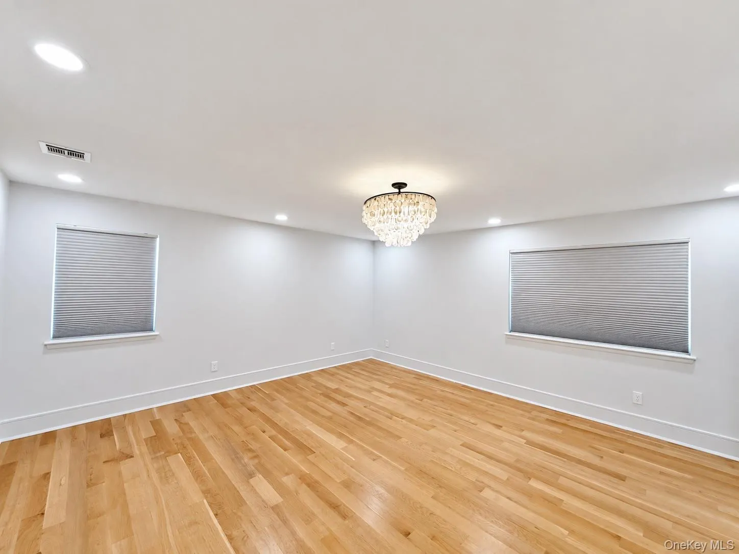 65 Mayfair Road, Smithtown, NY, 5 Bedrooms Bedrooms, 10 Rooms Rooms,2 BathroomsBathrooms,Residential Lease,For Rent,Mayfair,0,1052969 65 Mayfair Road, Smithtown, NY, 5 Bedrooms Bedrooms, 10 Rooms Rooms,2 BathroomsBathrooms,Residential Lease,For Rent,Mayfair,0,1052969