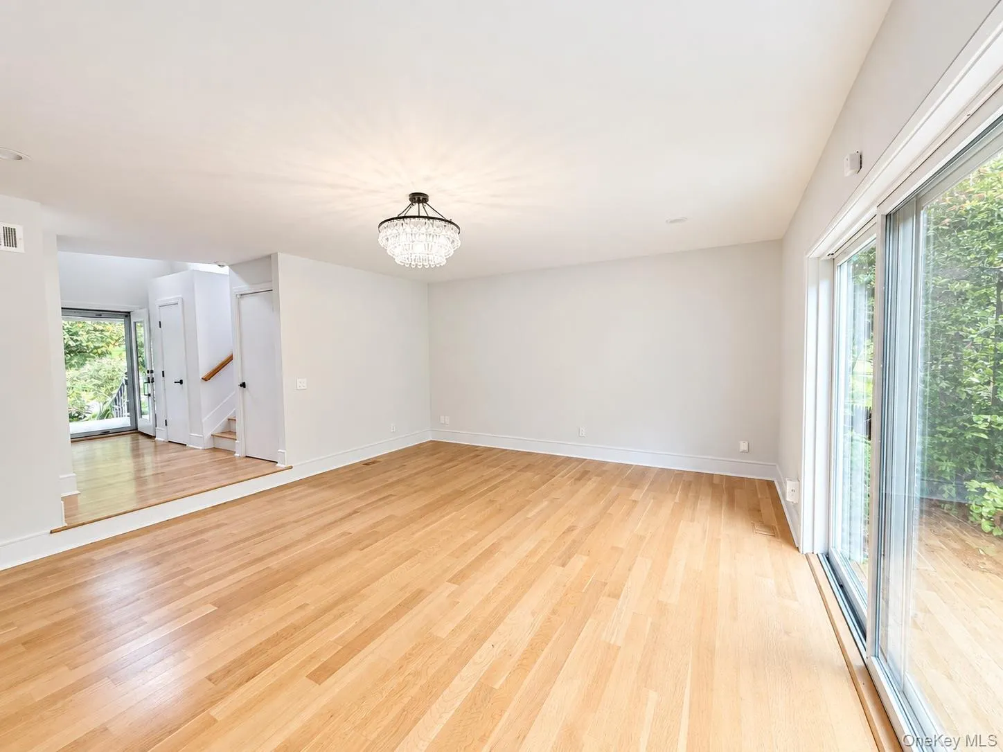 65 Mayfair Road, Smithtown, NY, 5 Bedrooms Bedrooms, 10 Rooms Rooms,2 BathroomsBathrooms,Residential Lease,For Rent,Mayfair,0,1052969 65 Mayfair Road, Smithtown, NY, 5 Bedrooms Bedrooms, 10 Rooms Rooms,2 BathroomsBathrooms,Residential Lease,For Rent,Mayfair,0,1052969
