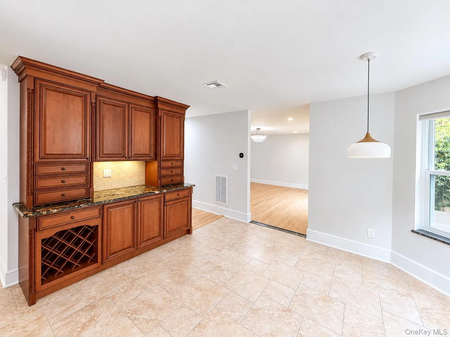 65 Mayfair Road, Smithtown, NY, 5 Bedrooms Bedrooms, 10 Rooms Rooms,2 BathroomsBathrooms,Residential Lease,For Rent,Mayfair,0,1052969 65 Mayfair Road, Smithtown, NY, 5 Bedrooms Bedrooms, 10 Rooms Rooms,2 BathroomsBathrooms,Residential Lease,For Rent,Mayfair,0,1052969