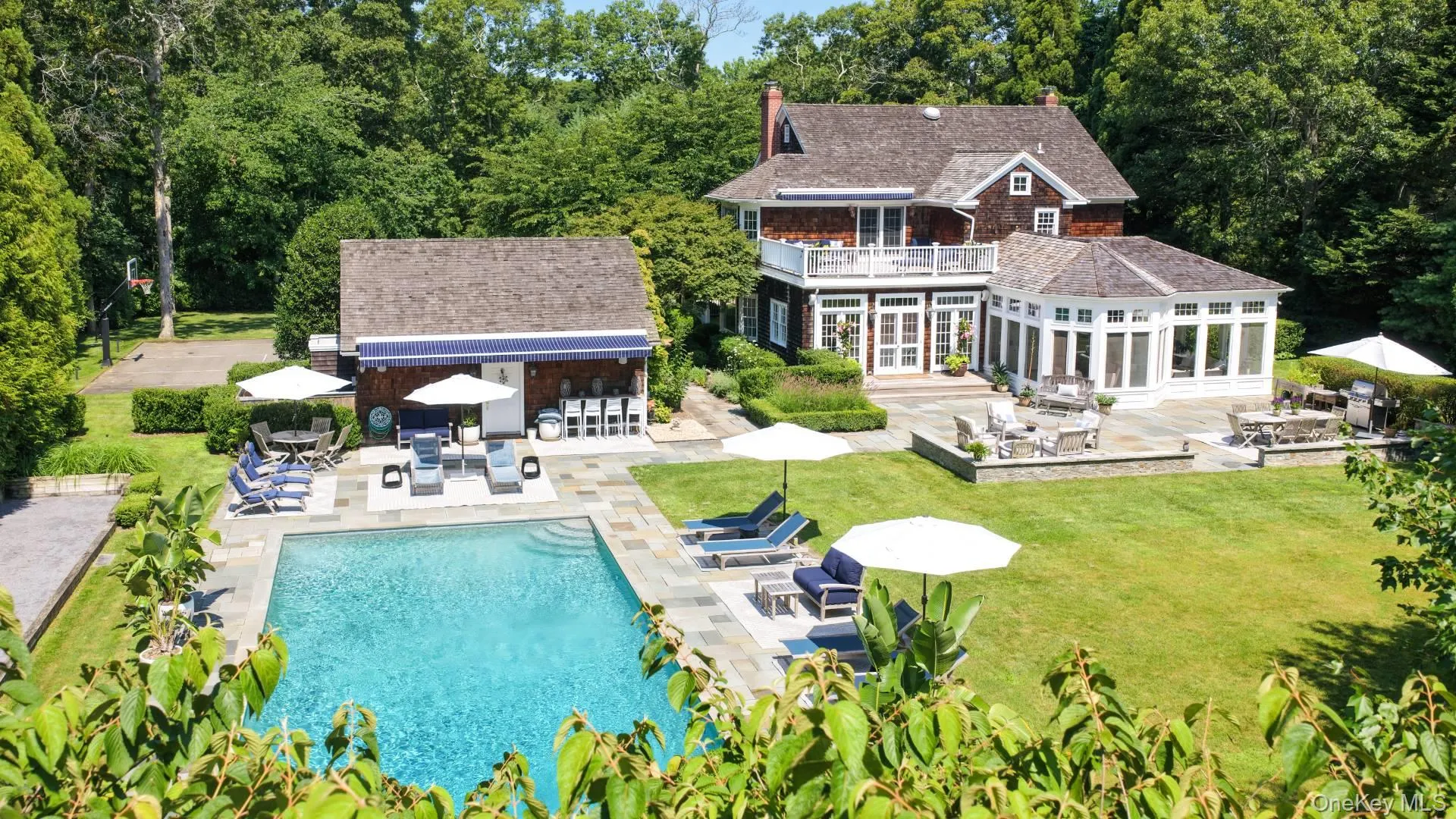 329 Georgica Road, East Hampton, New York 11937