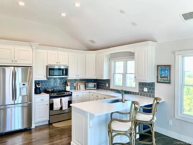 28 Stacy Drive, Southampton, NY, 4 Bedrooms Bedrooms, 8 Rooms Rooms,3 BathroomsBathrooms,Residential Lease,For Rent,Stacy,0,1052980 28 Stacy Drive, Southampton, NY, 4 Bedrooms Bedrooms, 8 Rooms Rooms,3 BathroomsBathrooms,Residential Lease,For Rent,Stacy,0,1052980
