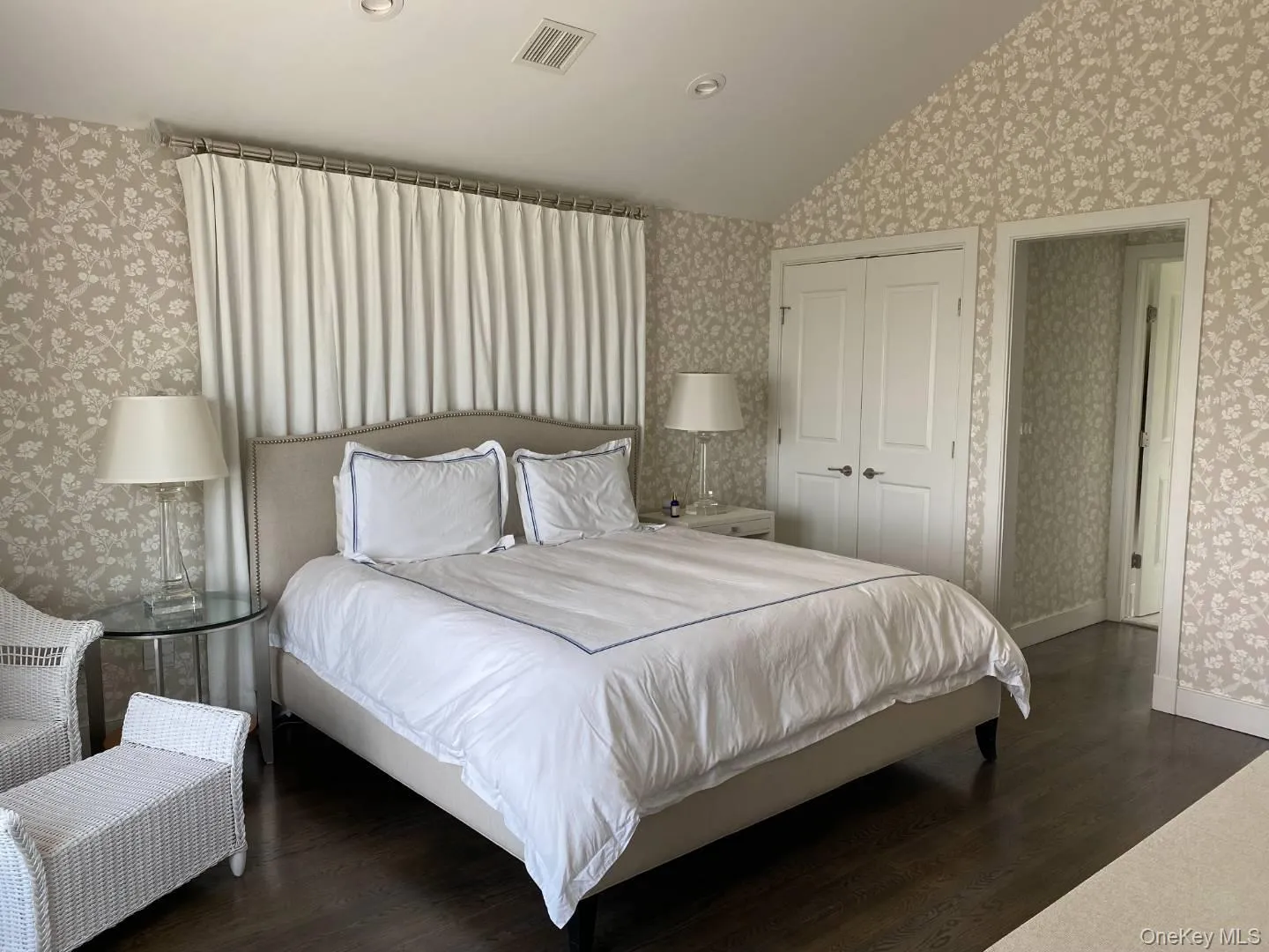 28 Stacy Drive, Southampton, NY, 4 Bedrooms Bedrooms, 8 Rooms Rooms,3 BathroomsBathrooms,Residential Lease,For Rent,Stacy,0,1052980 28 Stacy Drive, Southampton, NY, 4 Bedrooms Bedrooms, 8 Rooms Rooms,3 BathroomsBathrooms,Residential Lease,For Rent,Stacy,0,1052980